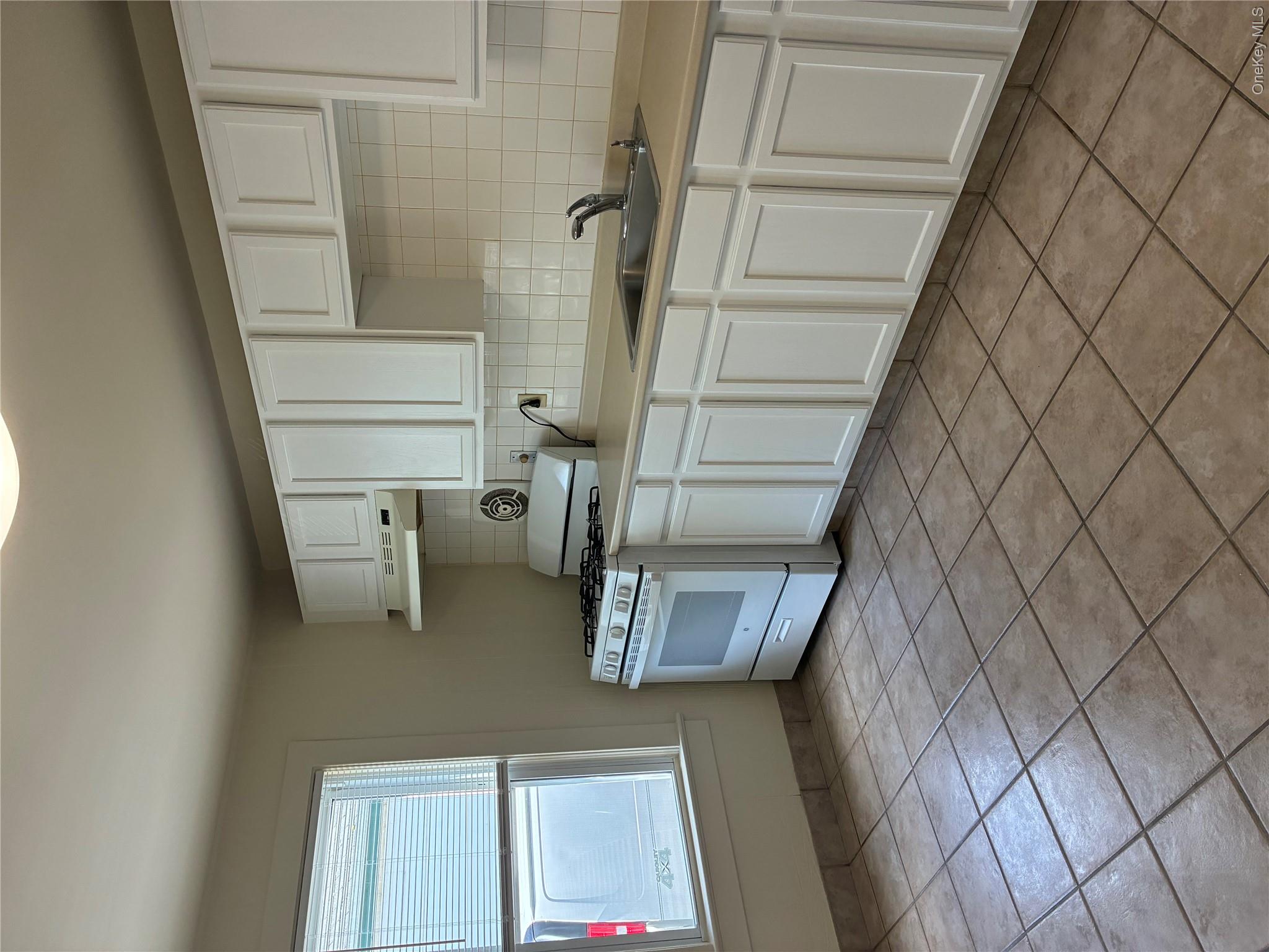 19 Sheridan Avenue – For Sale photo 11