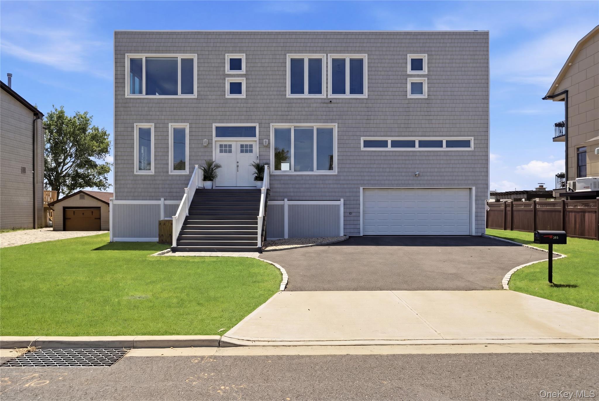 298 W Lido Promenade – For Sale