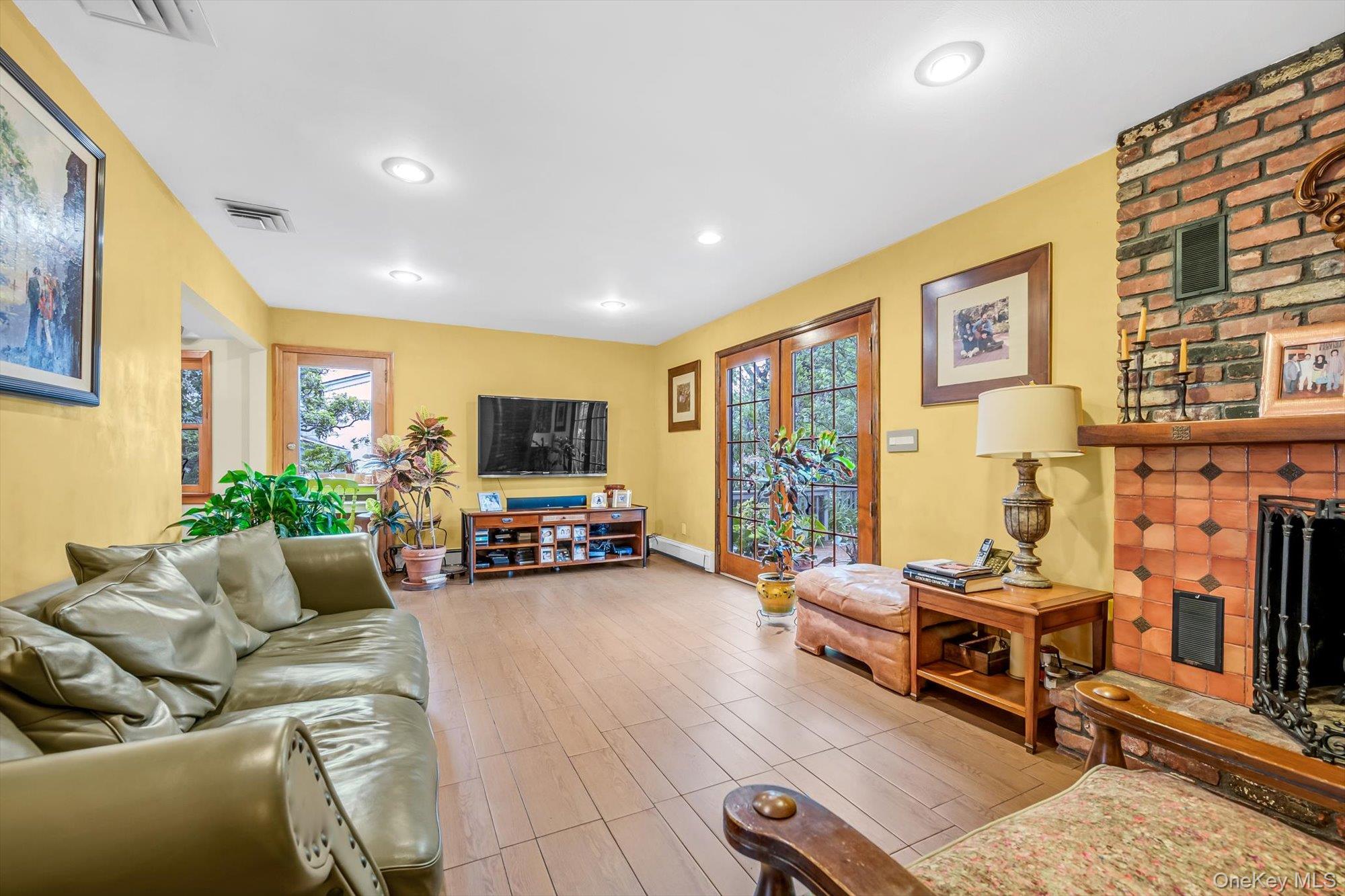 740 Kearny Drive – For Sale photo 3