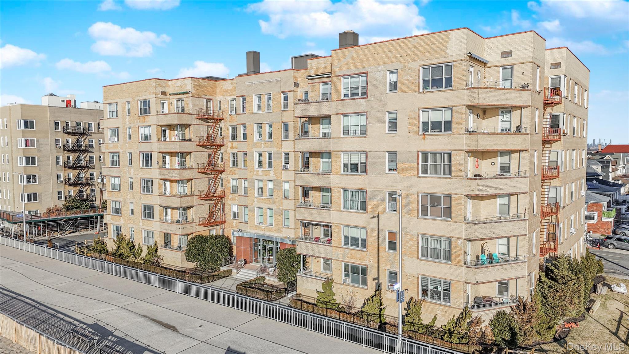 12116 Ocean Promenade, Unit 1C photo 2