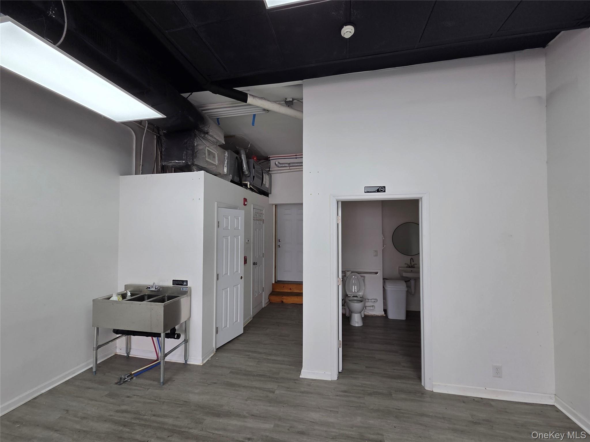 82 Route 303 – For Rent photo 6