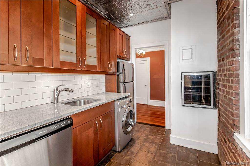 84-02 Beverly Road, Unit 2B photo 13