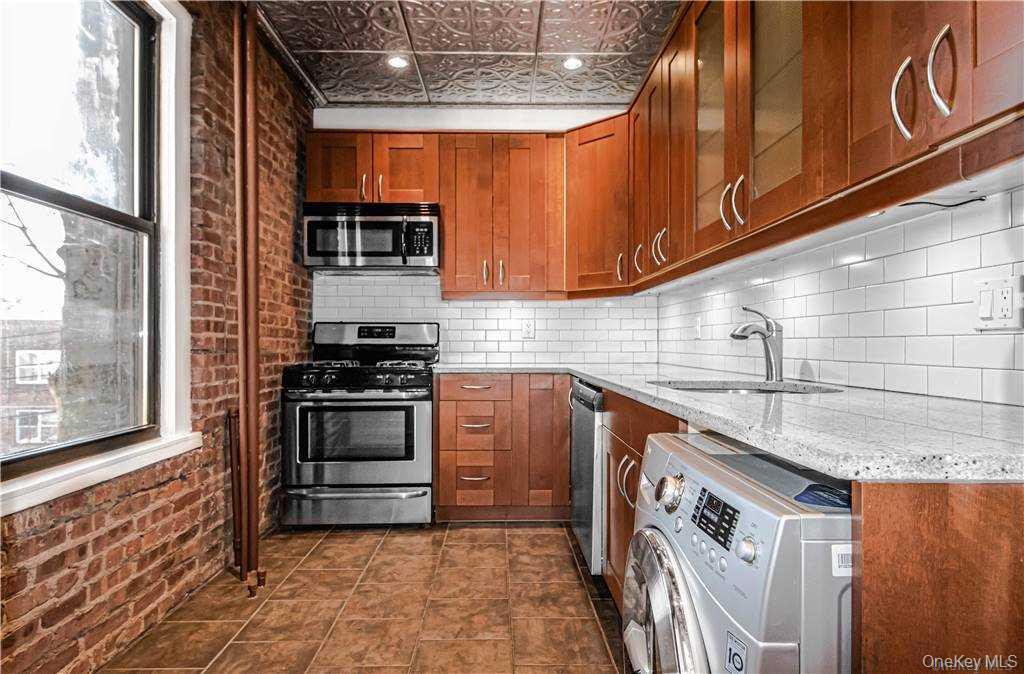 84-02 Beverly Road, Unit 2B photo 12