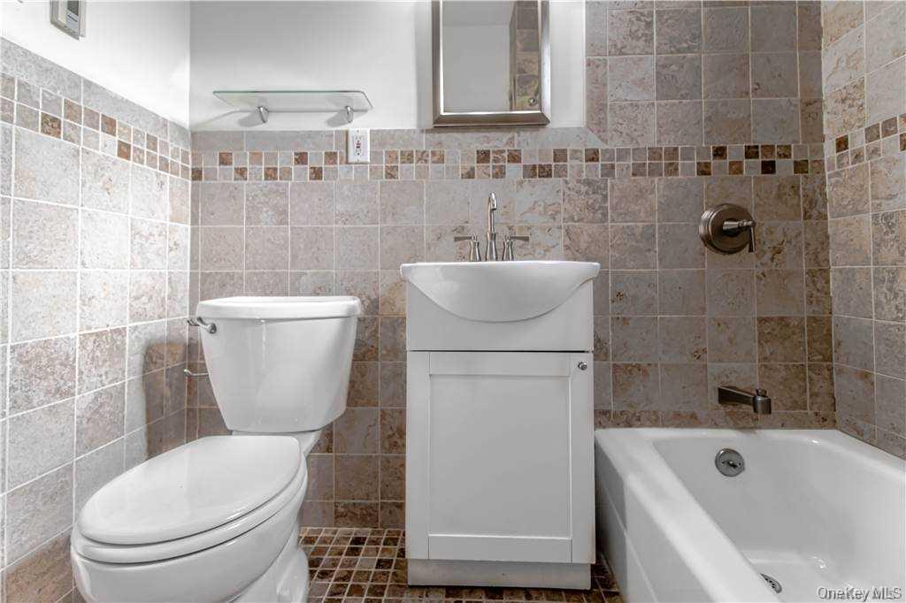 84-02 Beverly Road, Unit 2B photo 15
