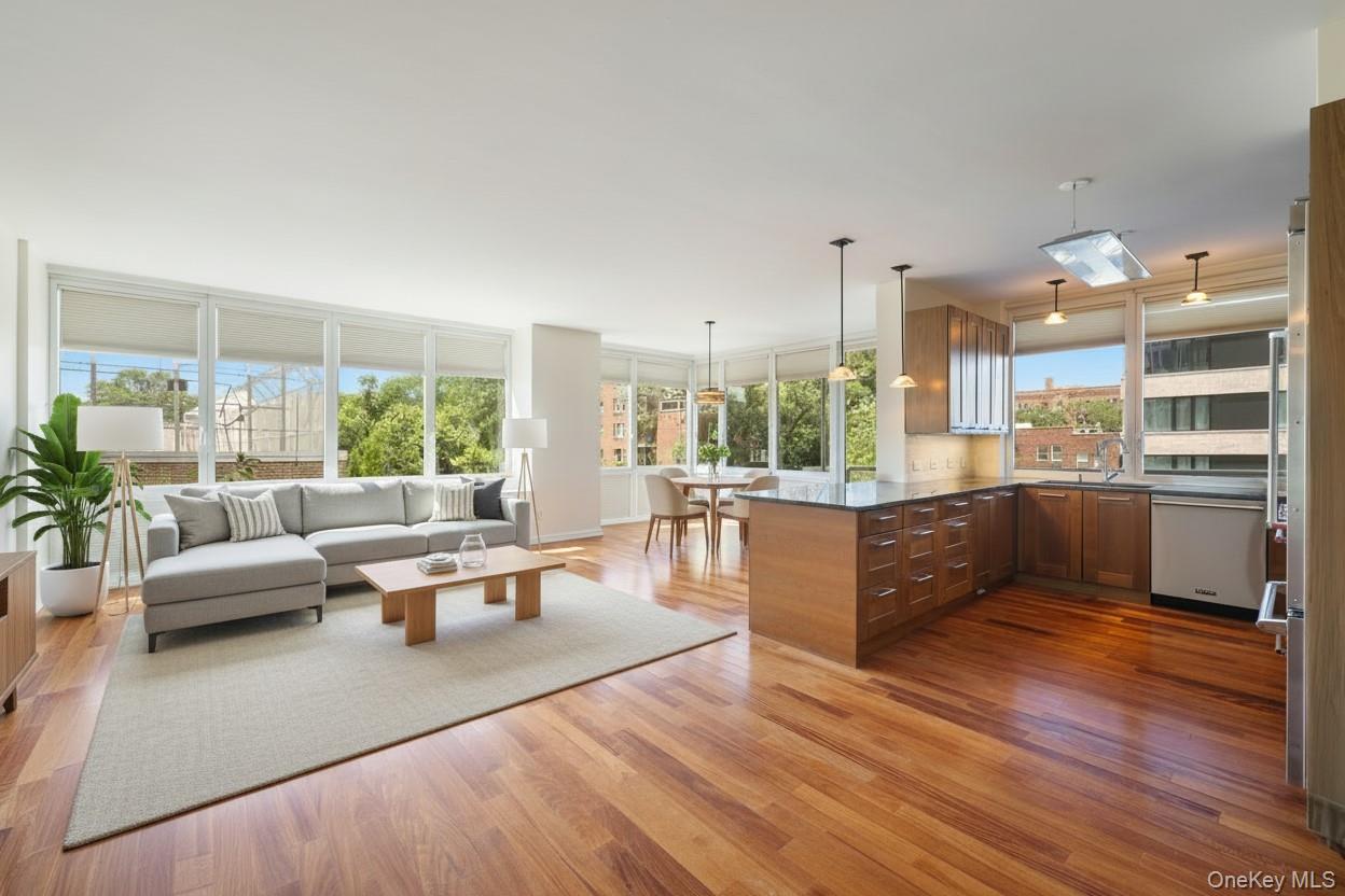 640 W 237th Street, Unit 4C photo 2