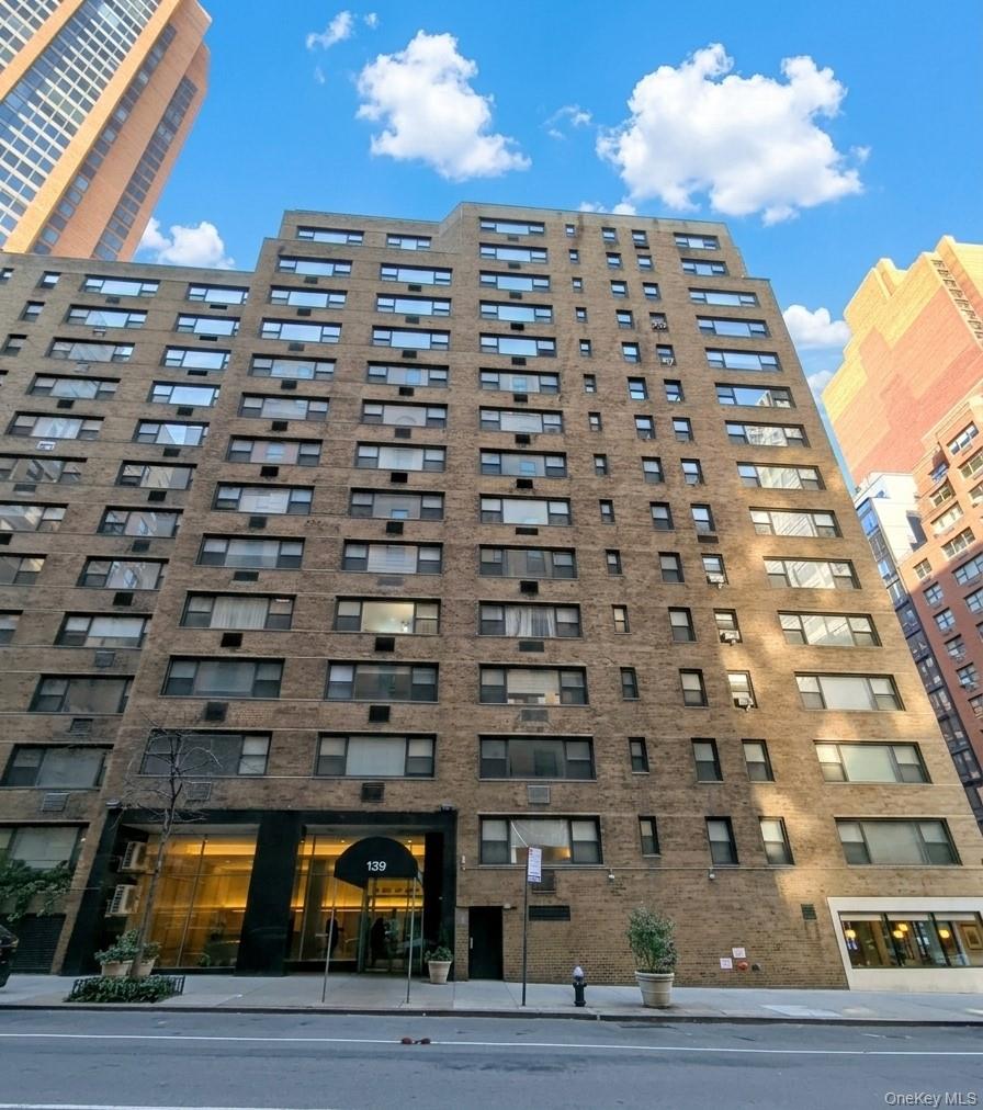 139 33rd Street, Unit 12A