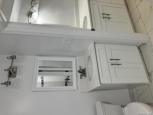 5 Pointe Circle S, Unit 5 photo 4