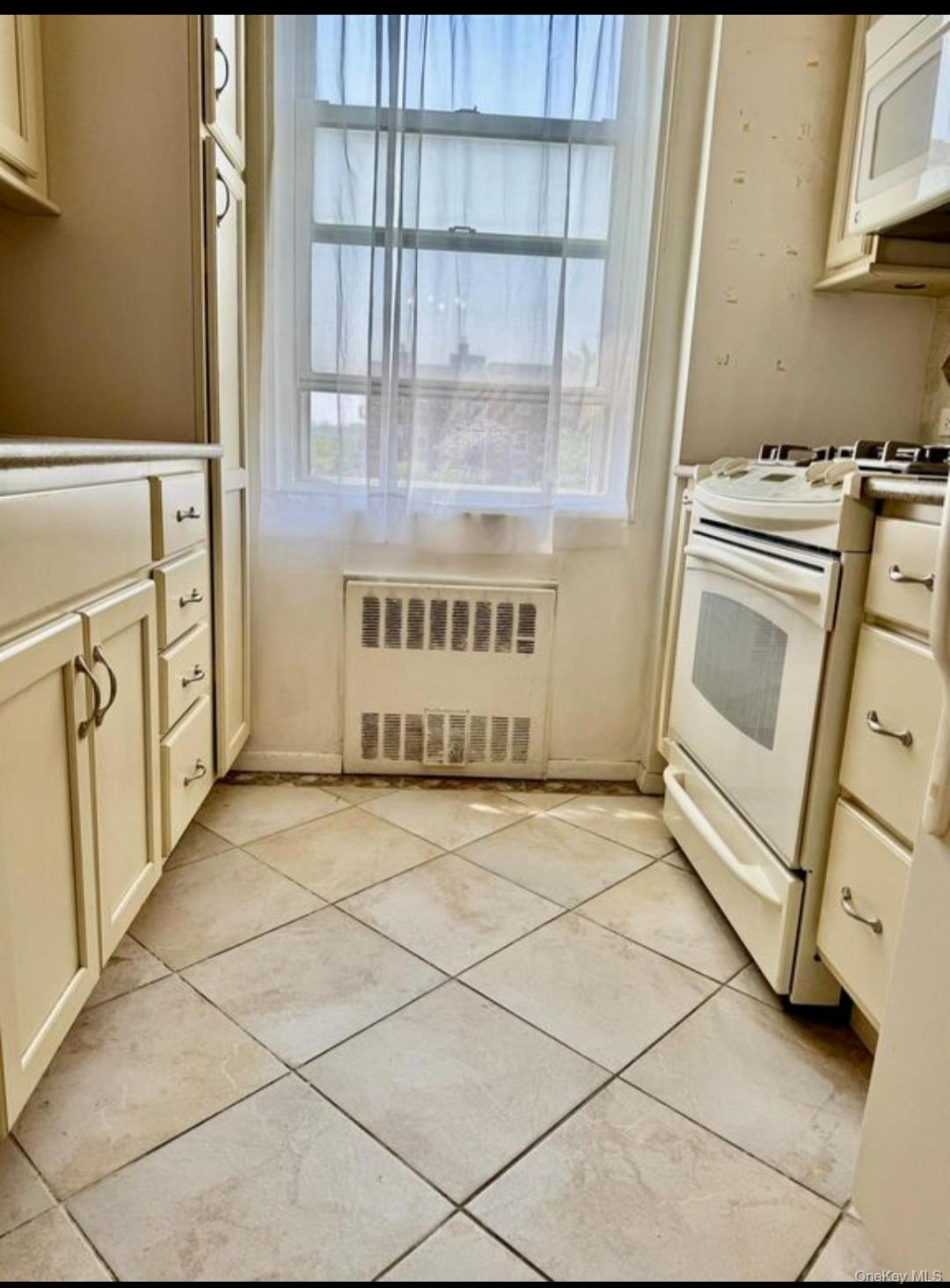 6300 Riverdale Avenue, Unit 5C photo 11