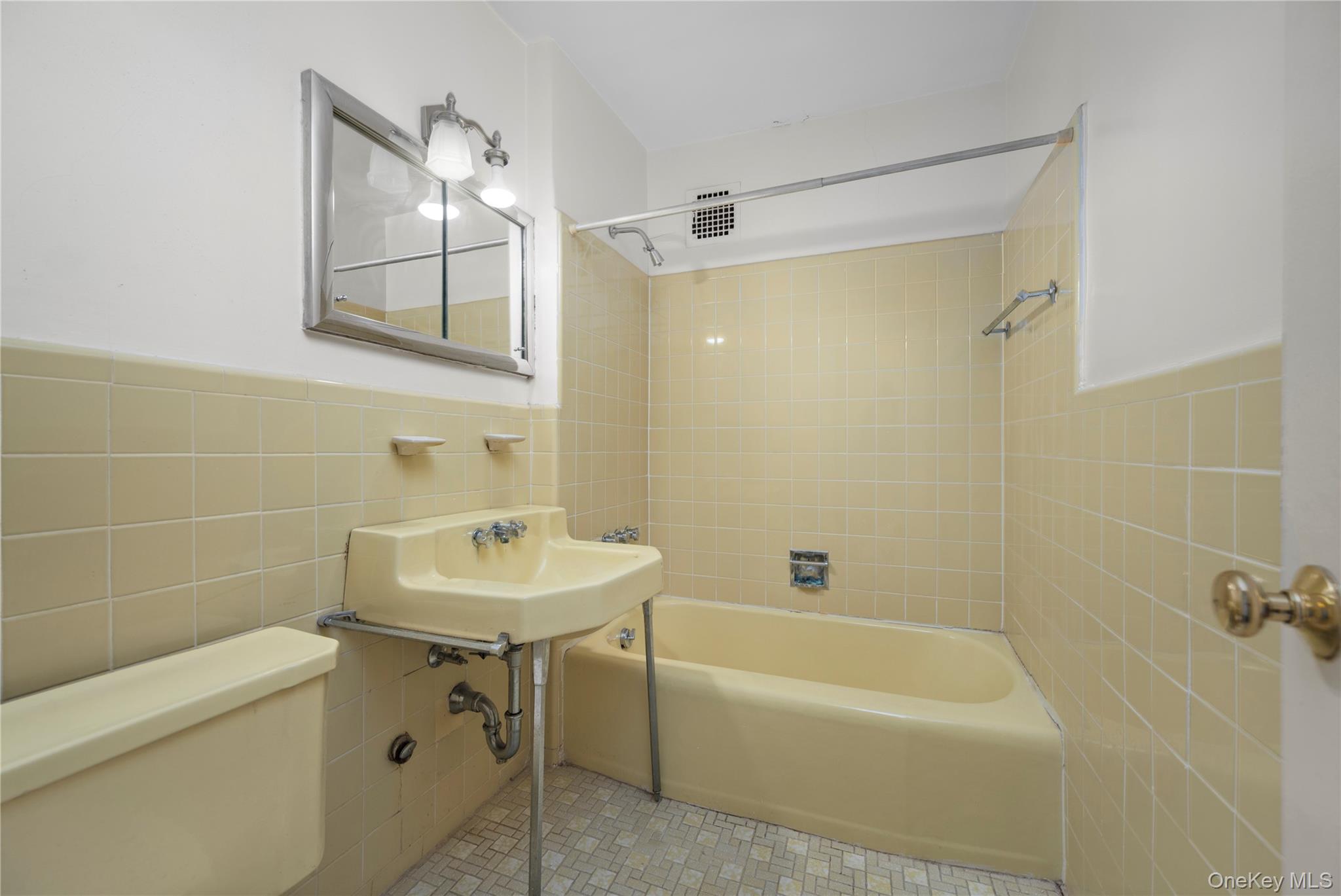 4 Salisbury Point, Unit 4A photo 28