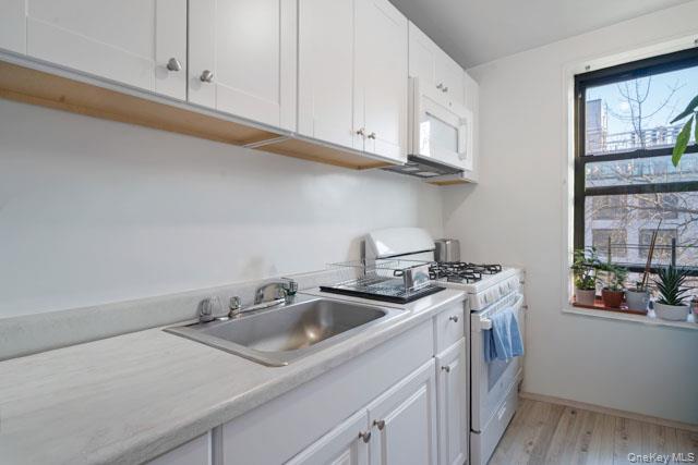33-44 Junction Blvd, Unit 5V photo 12
