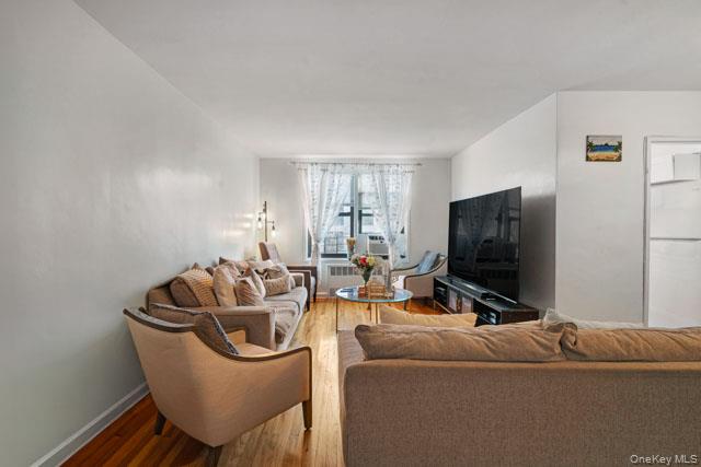 33-44 Junction Blvd, Unit 5V photo 6