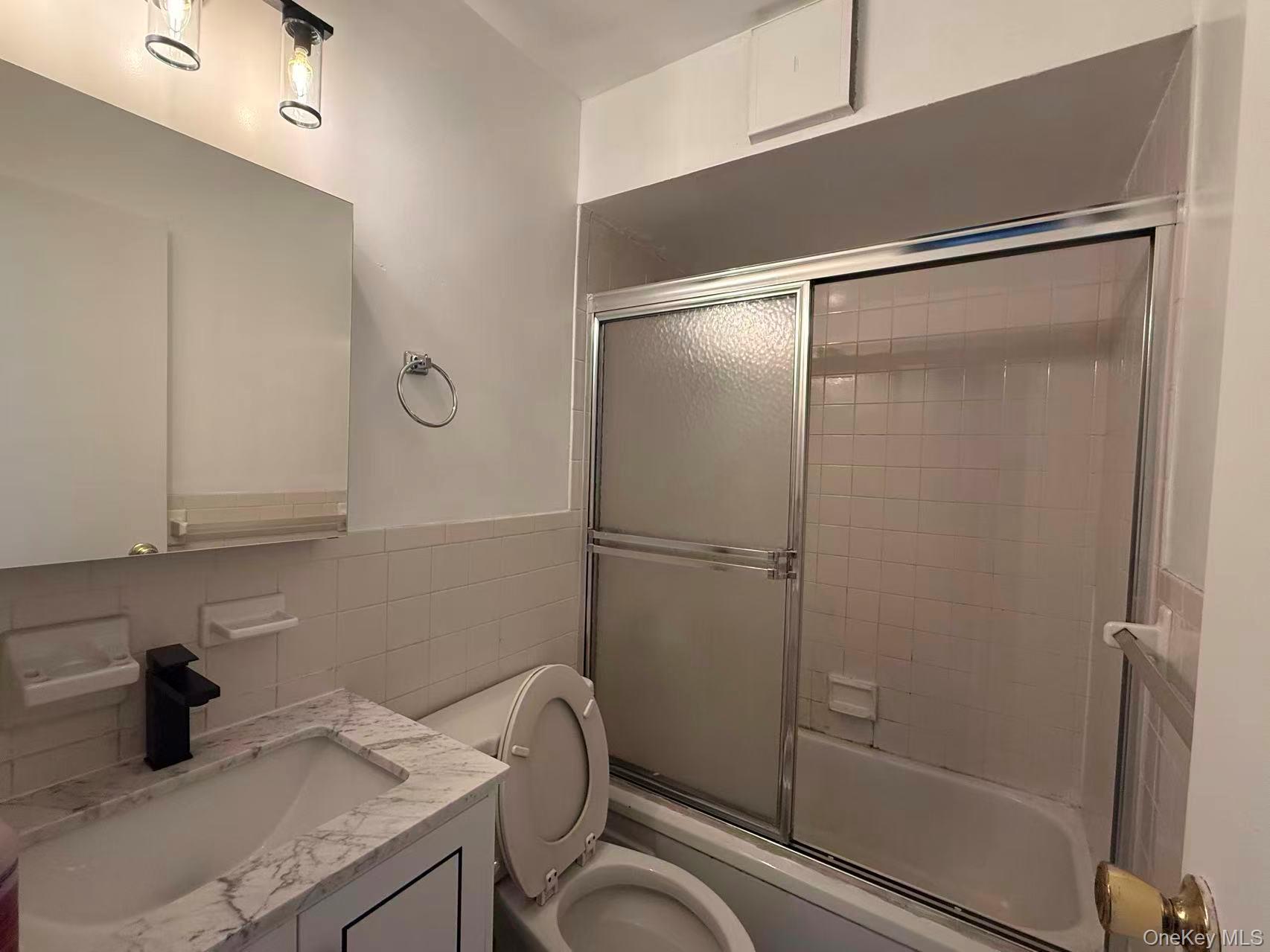 136-24 Maple Avenue, Unit 3B photo 7