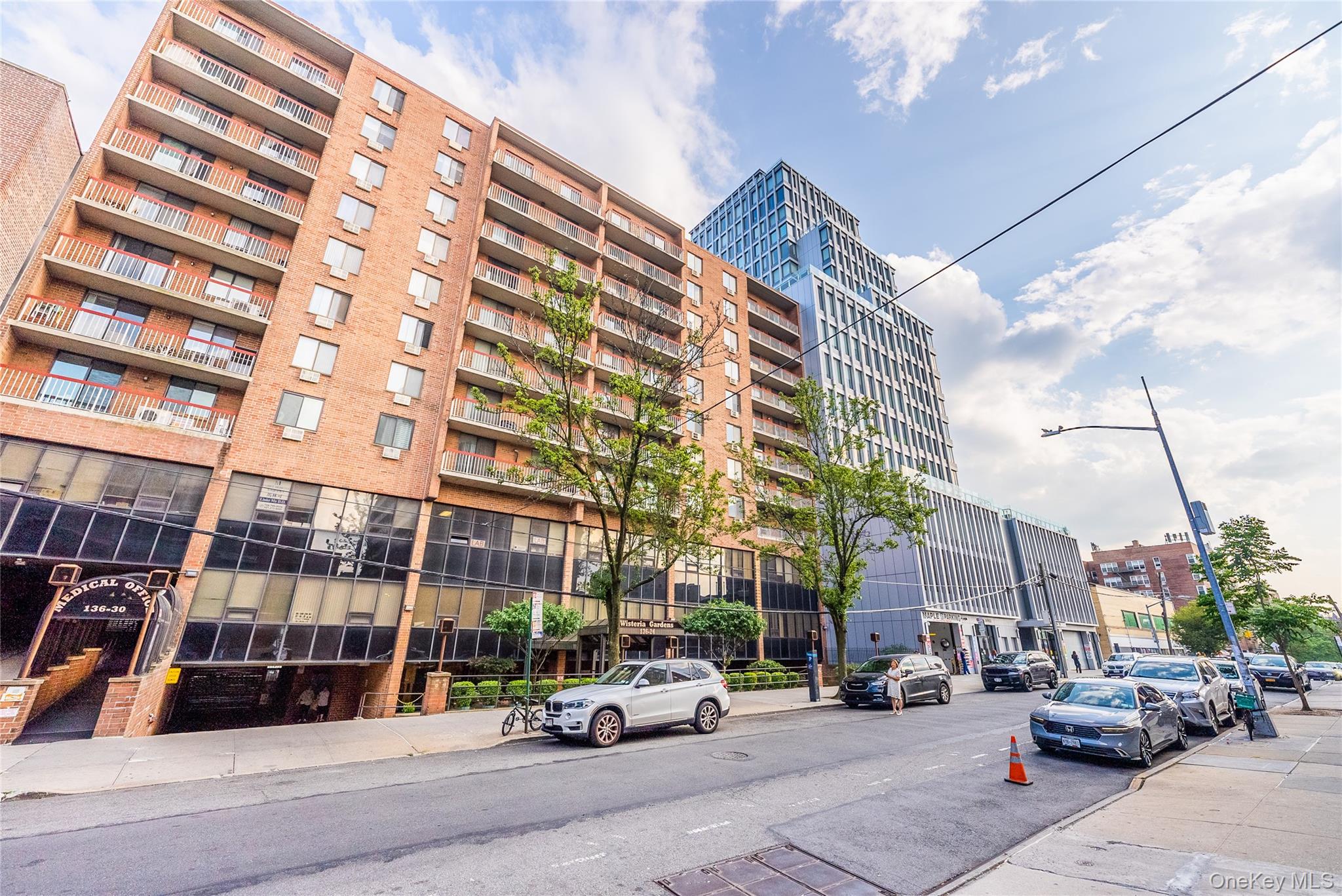 136-24 Maple Avenue, Unit 3B photo 2