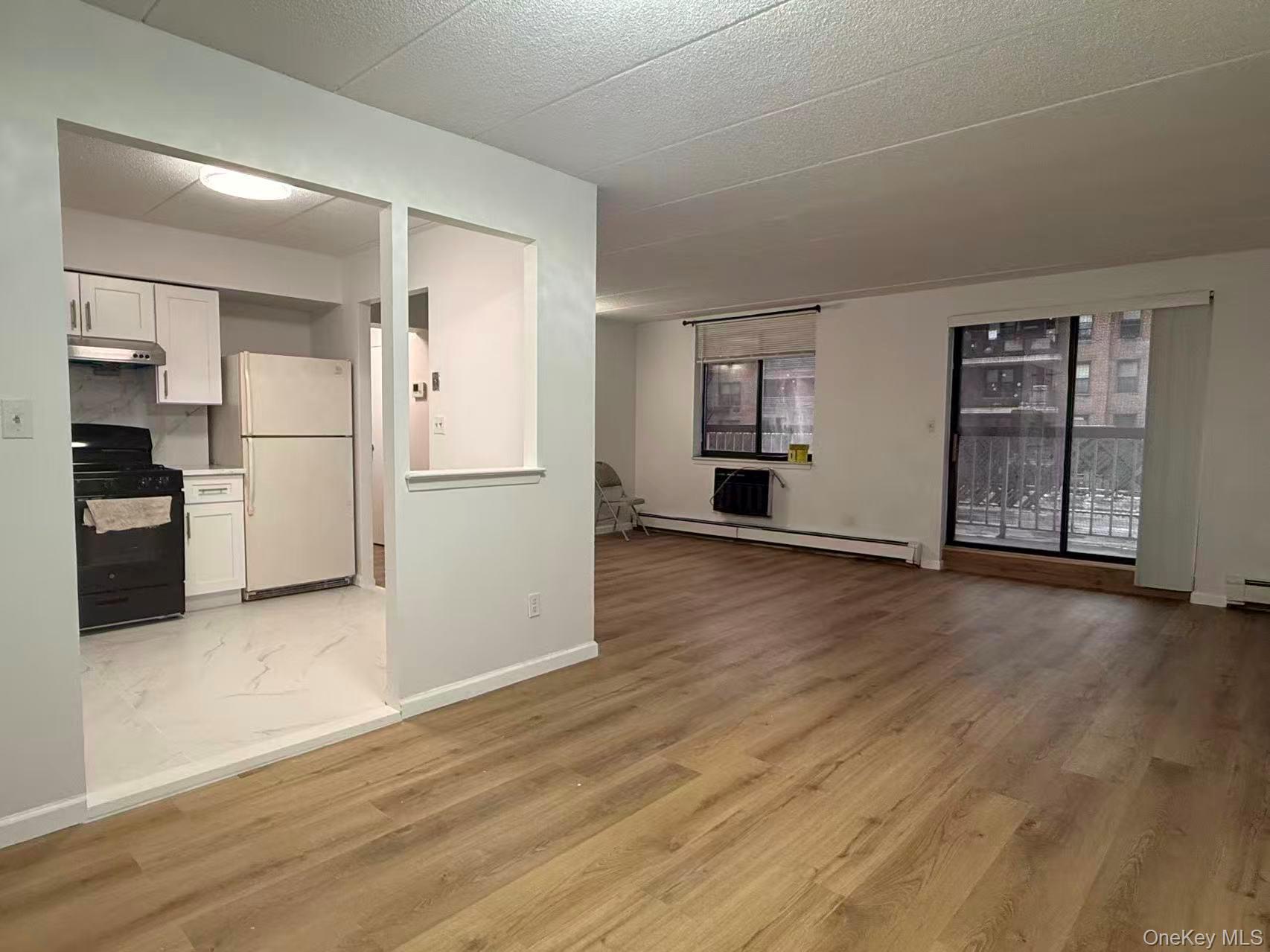 136-24 Maple Avenue, Unit 3B photo 9