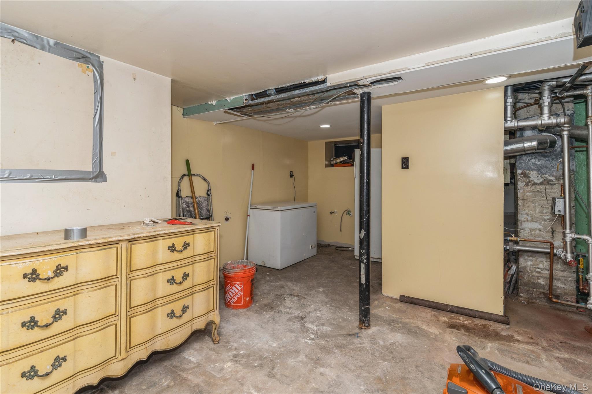 182-26 143rd Avenue – For Sale photo 21