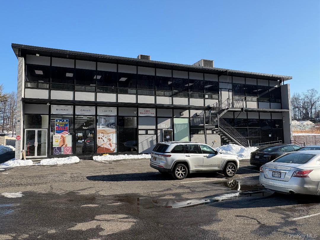 183 S Central Avenue, Unit 2 photo 4