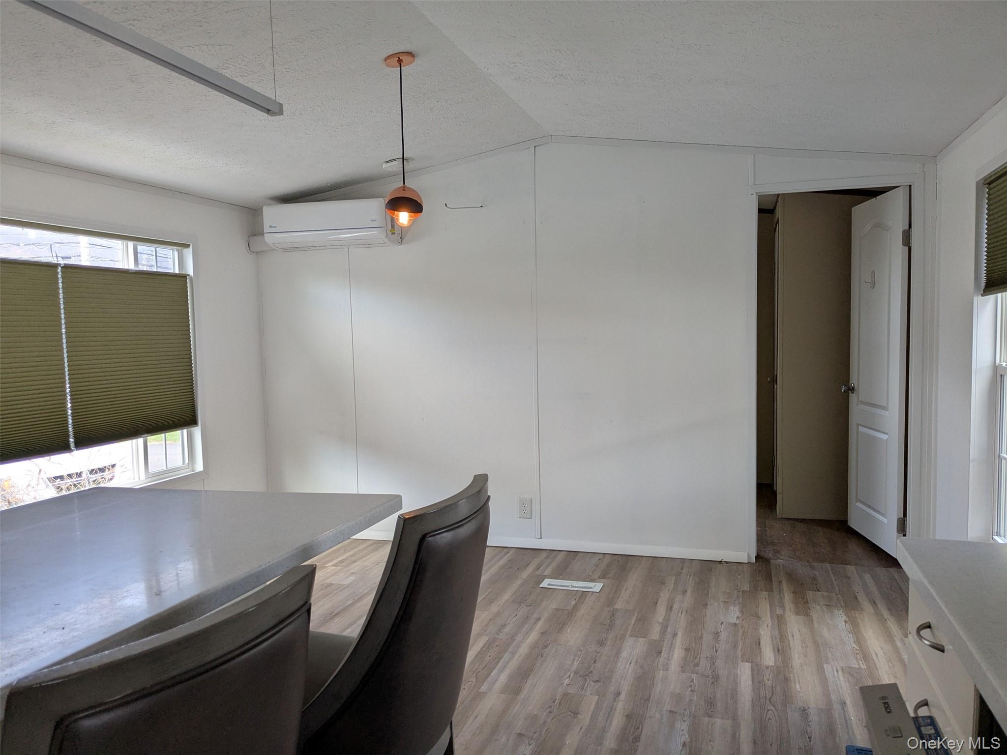 4 Treeline Circle, Unit 4 photo 2