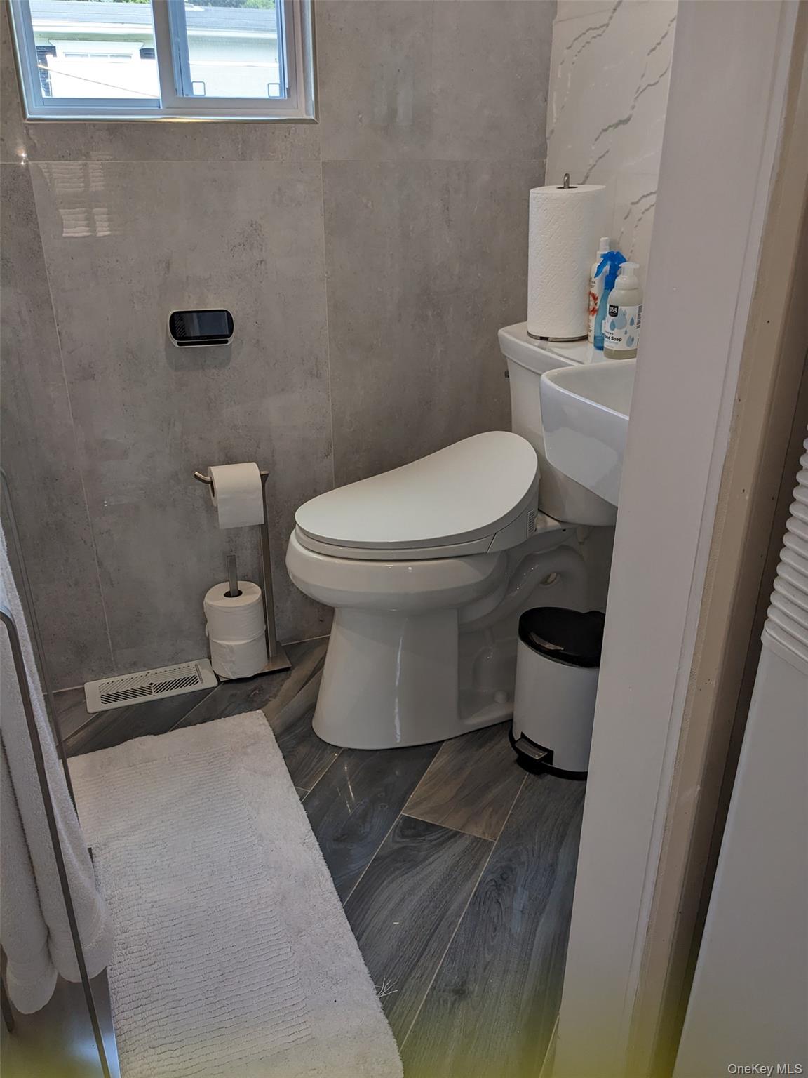 4 Treeline Circle, Unit 4 photo 13