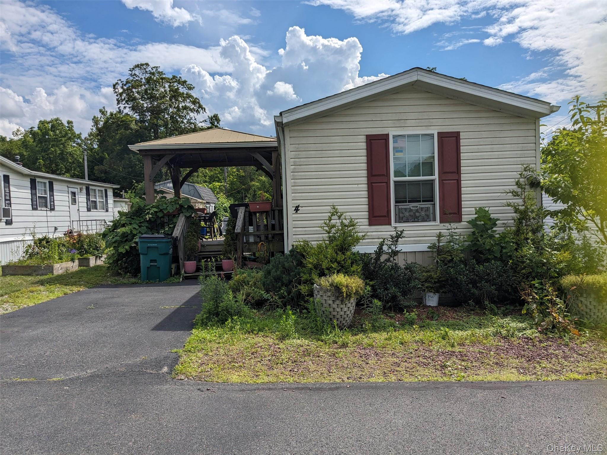 4 Treeline Circle, Unit 4 photo 4