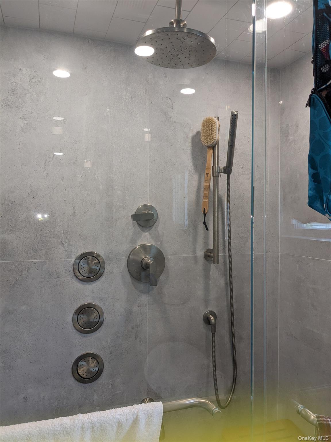 4 Treeline Circle, Unit 4 photo 10