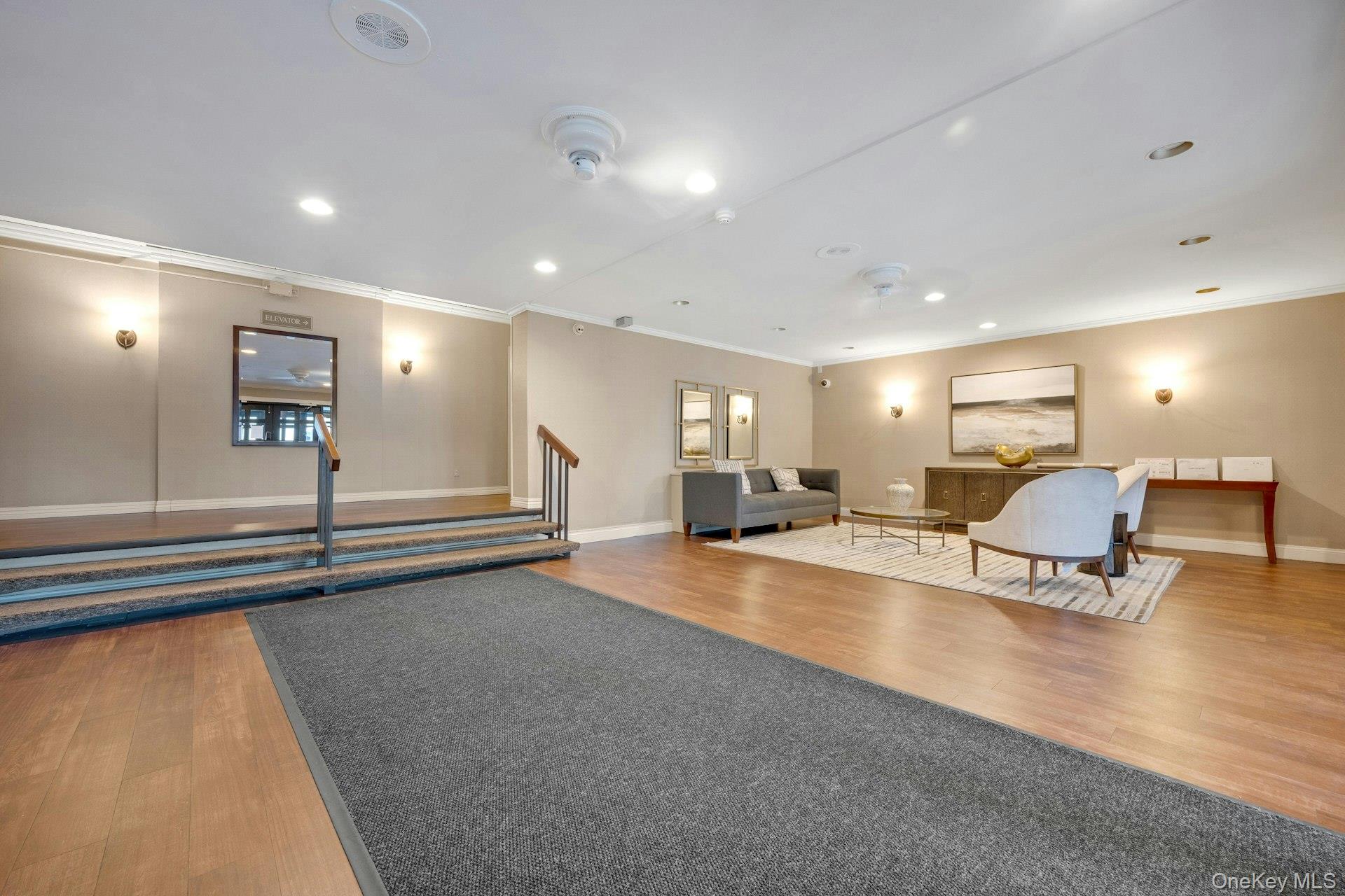 480 Halstead Avenue, Unit 2J photo 3