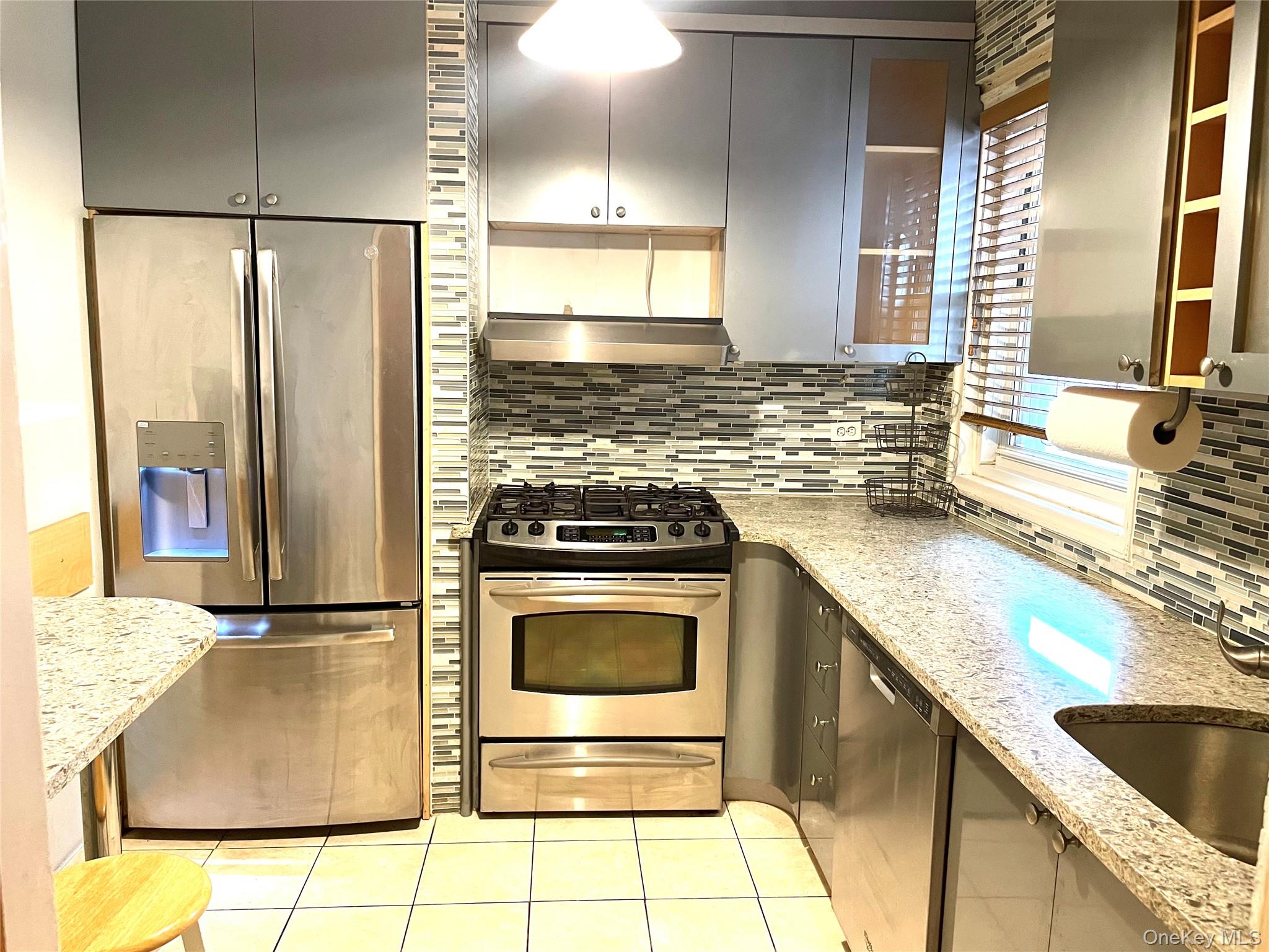 110-45 Queens Blvd, Unit 215 photo 2
