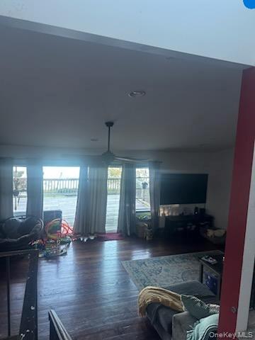 10 Dorm Drive – For Sale photo 17