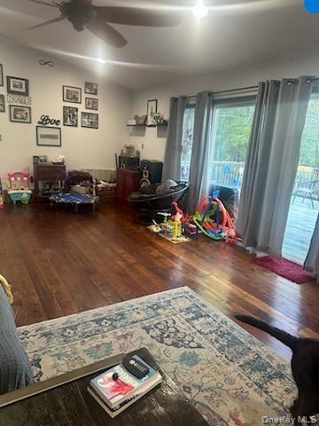 10 Dorm Drive – For Sale photo 20