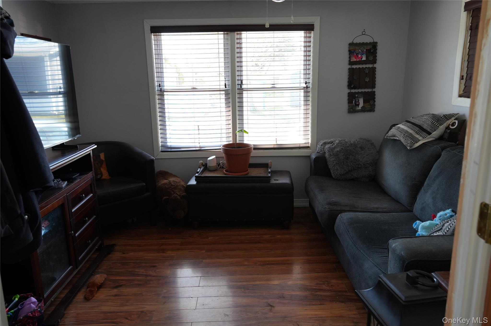 703-106 Fresh Pond Avenue – For Sale photo 12