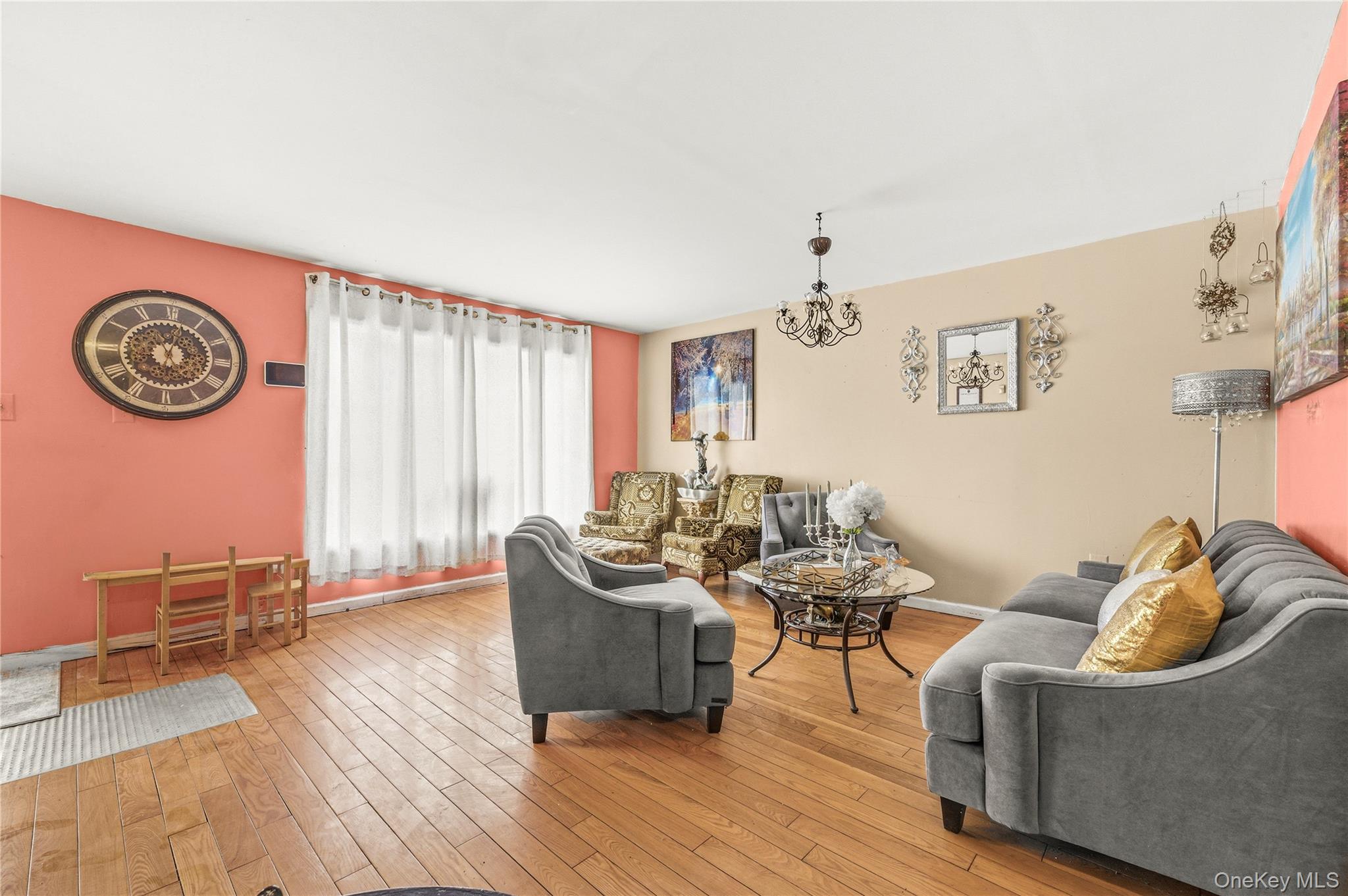 592 Beech Terrace – For Sale photo 3