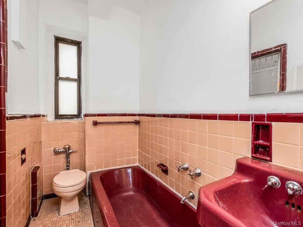 860 Grand Concourse Ave, Unit 1i photo 5
