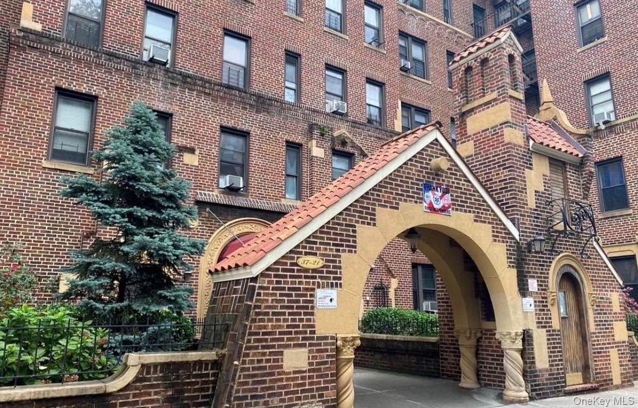 37-21 80th Street, Unit 2A