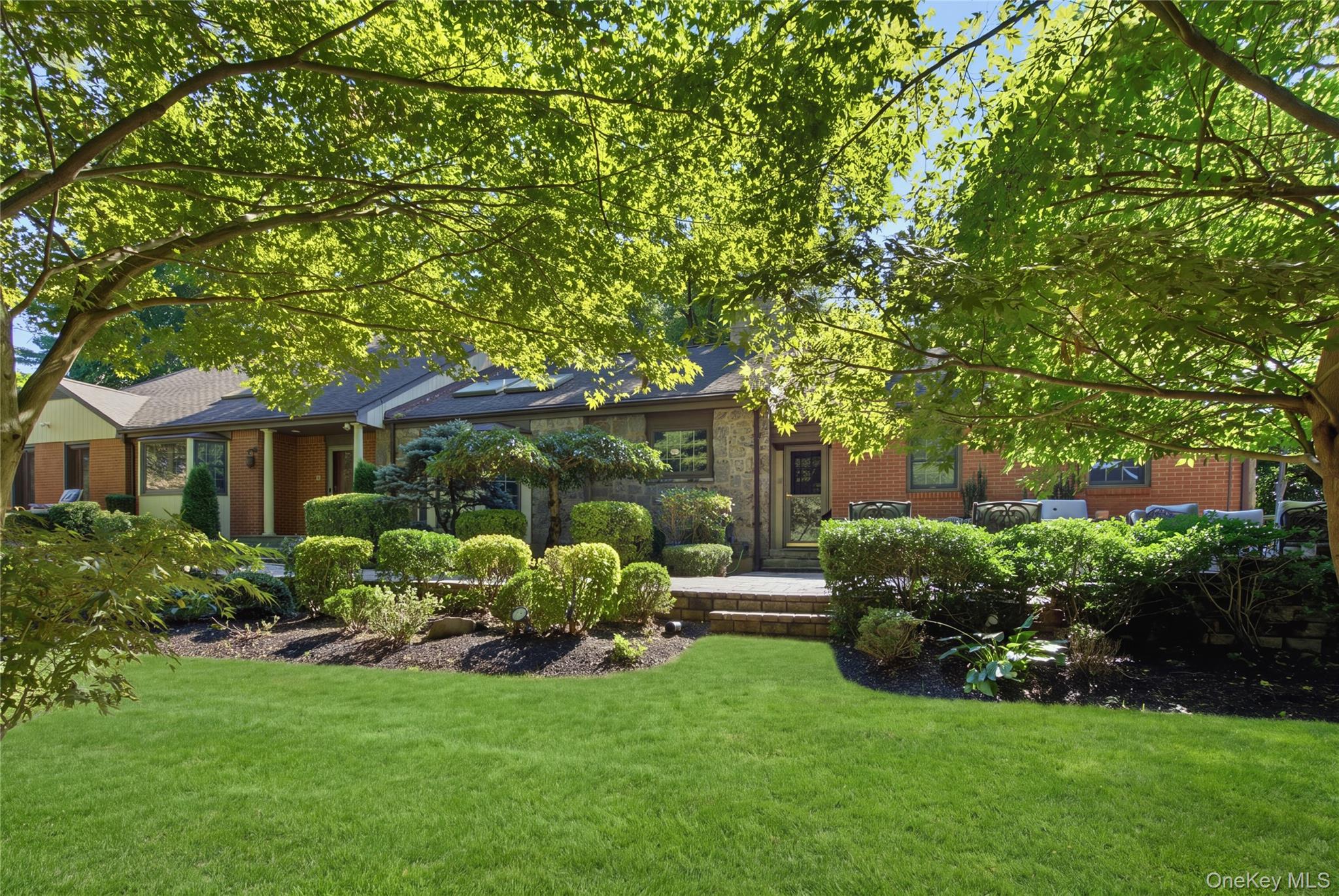 1017 Friendly Road – For Sale