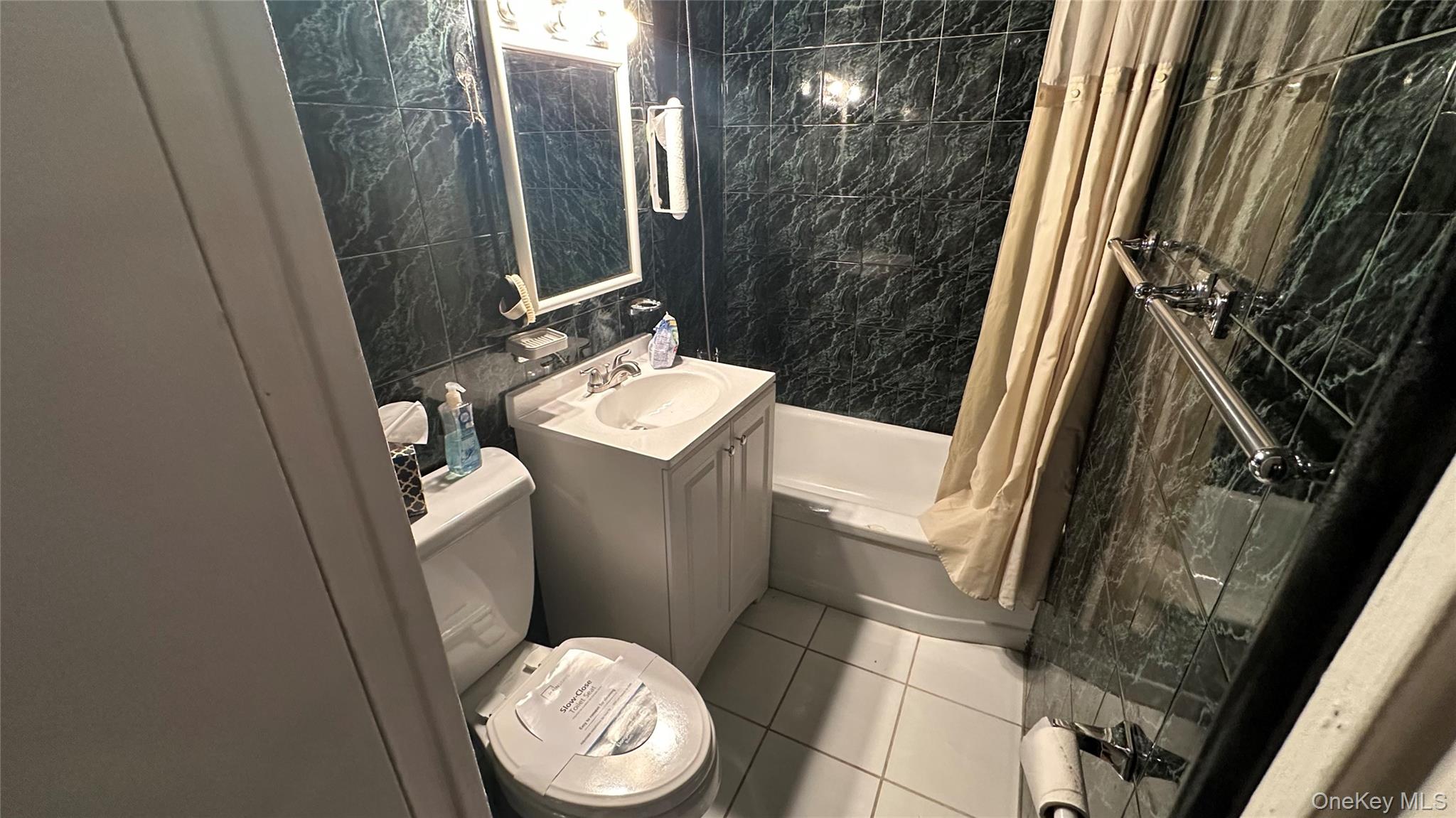 64th Ave 98-10, Unit 3J photo 30