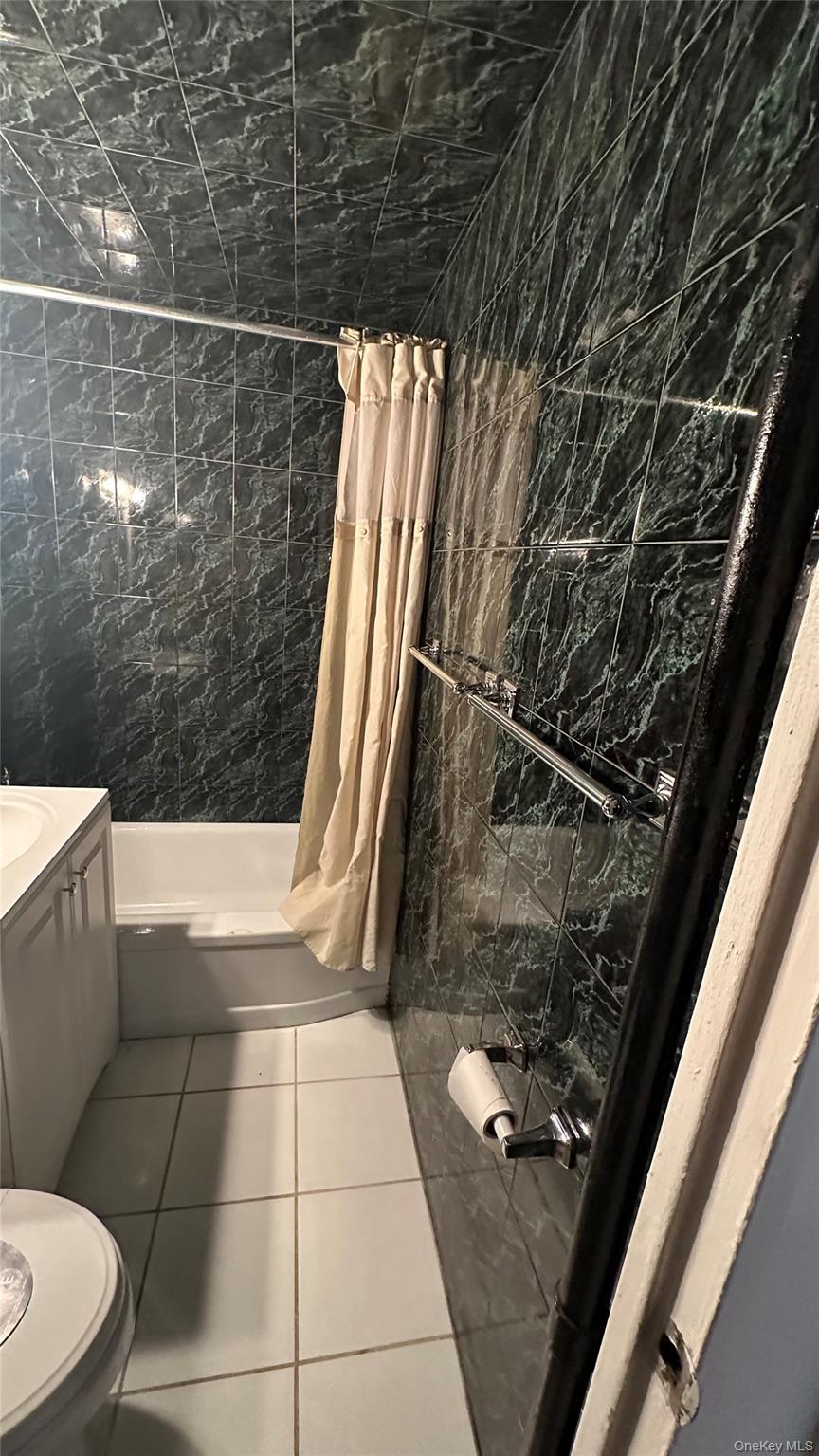 64th Ave 98-10, Unit 3J photo 28