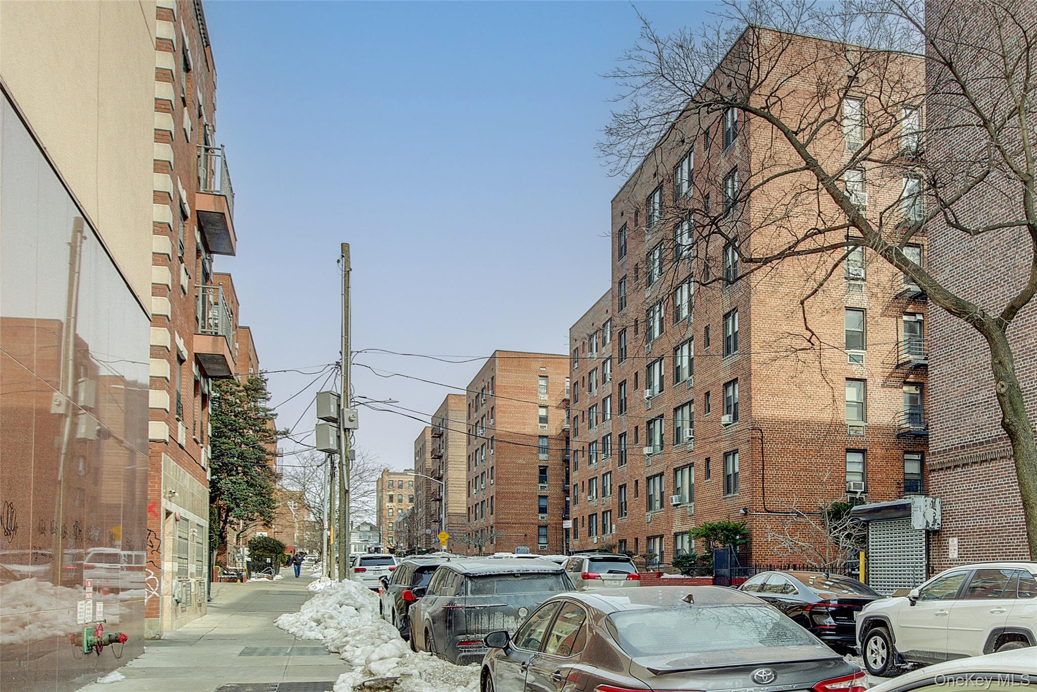 83-30 Vietor Avenue, Unit 708