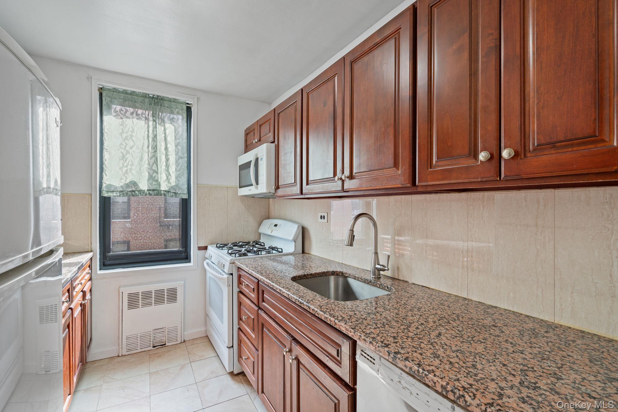 139-15 83rd Avenue, Unit 506 photo 12