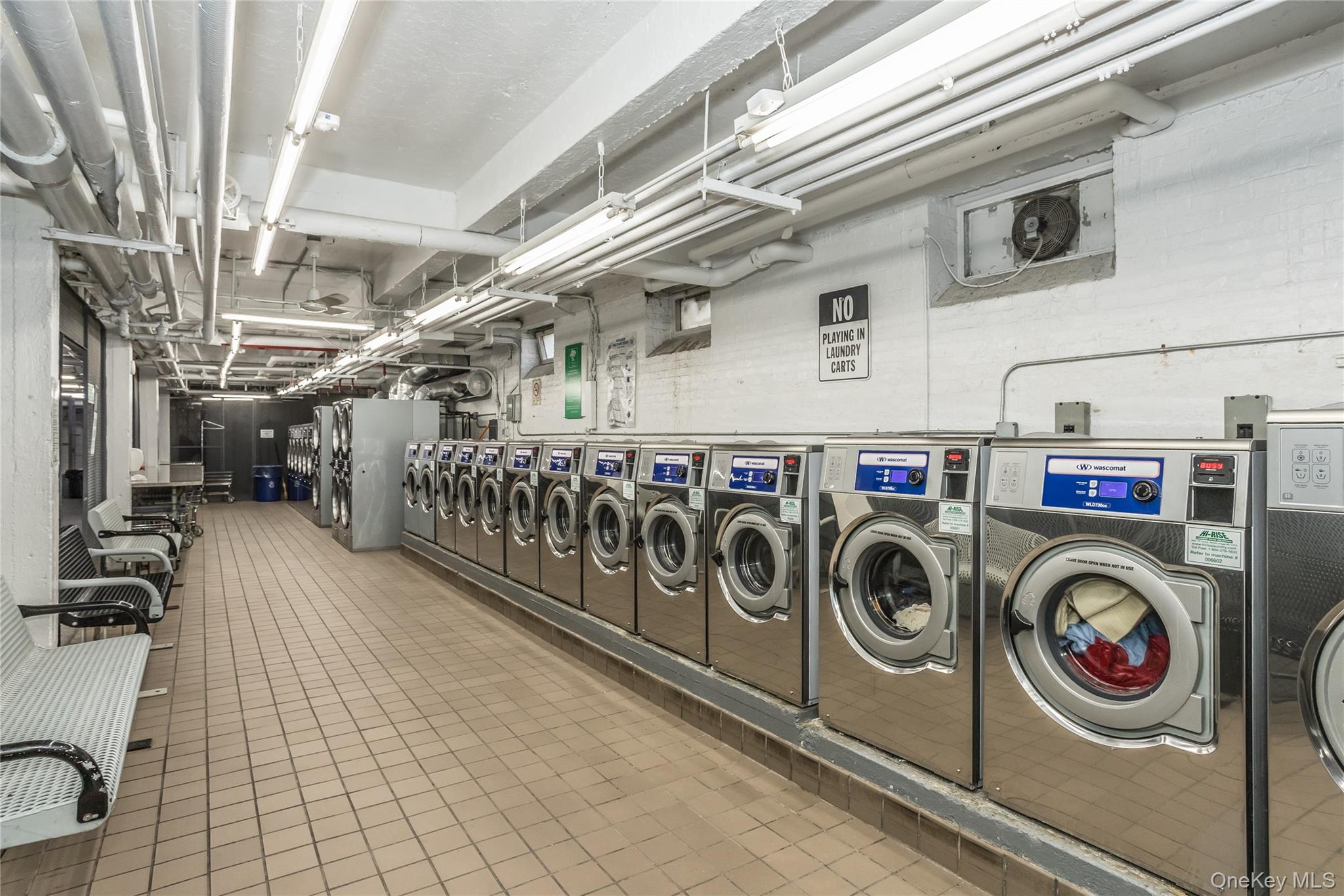55-23 31 Avenue, Unit 1 photo 3
