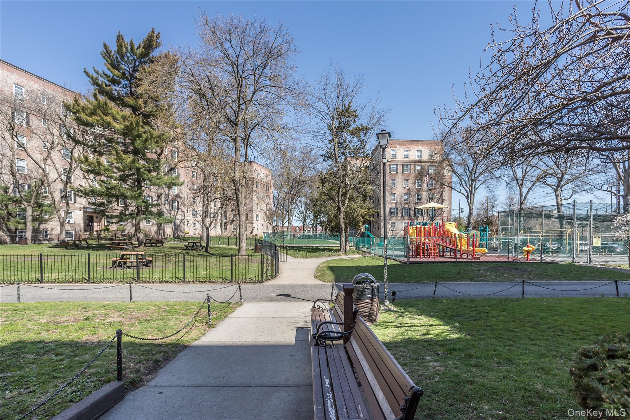 55-23 31 Avenue, Unit 1 photo 2