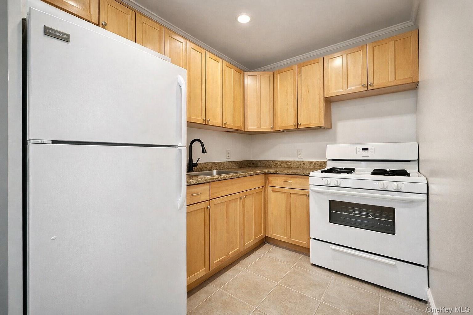 30-74-76 30th Street – For Sale photo 6