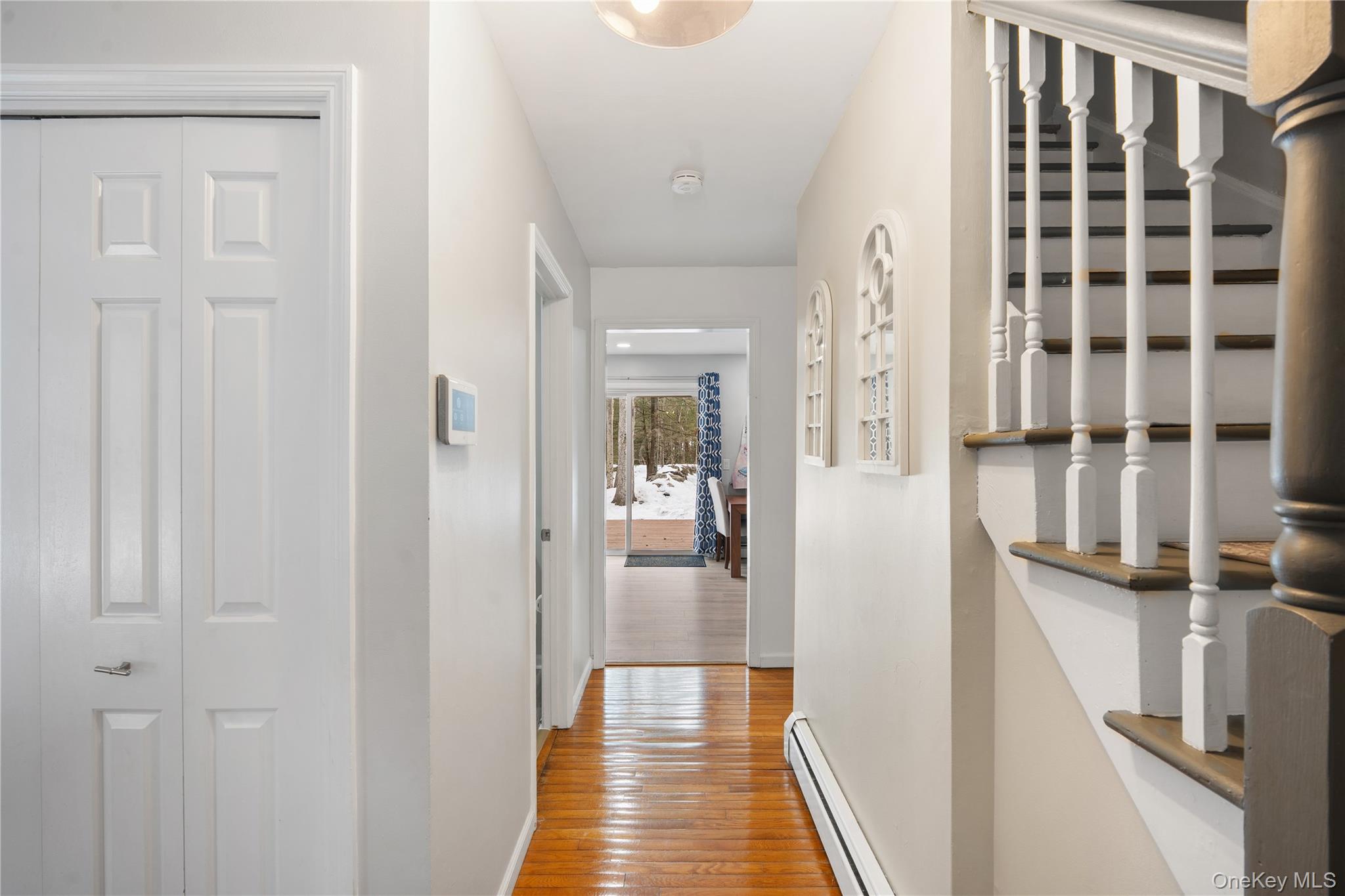 25 Old Farm Road – For Sale photo 3