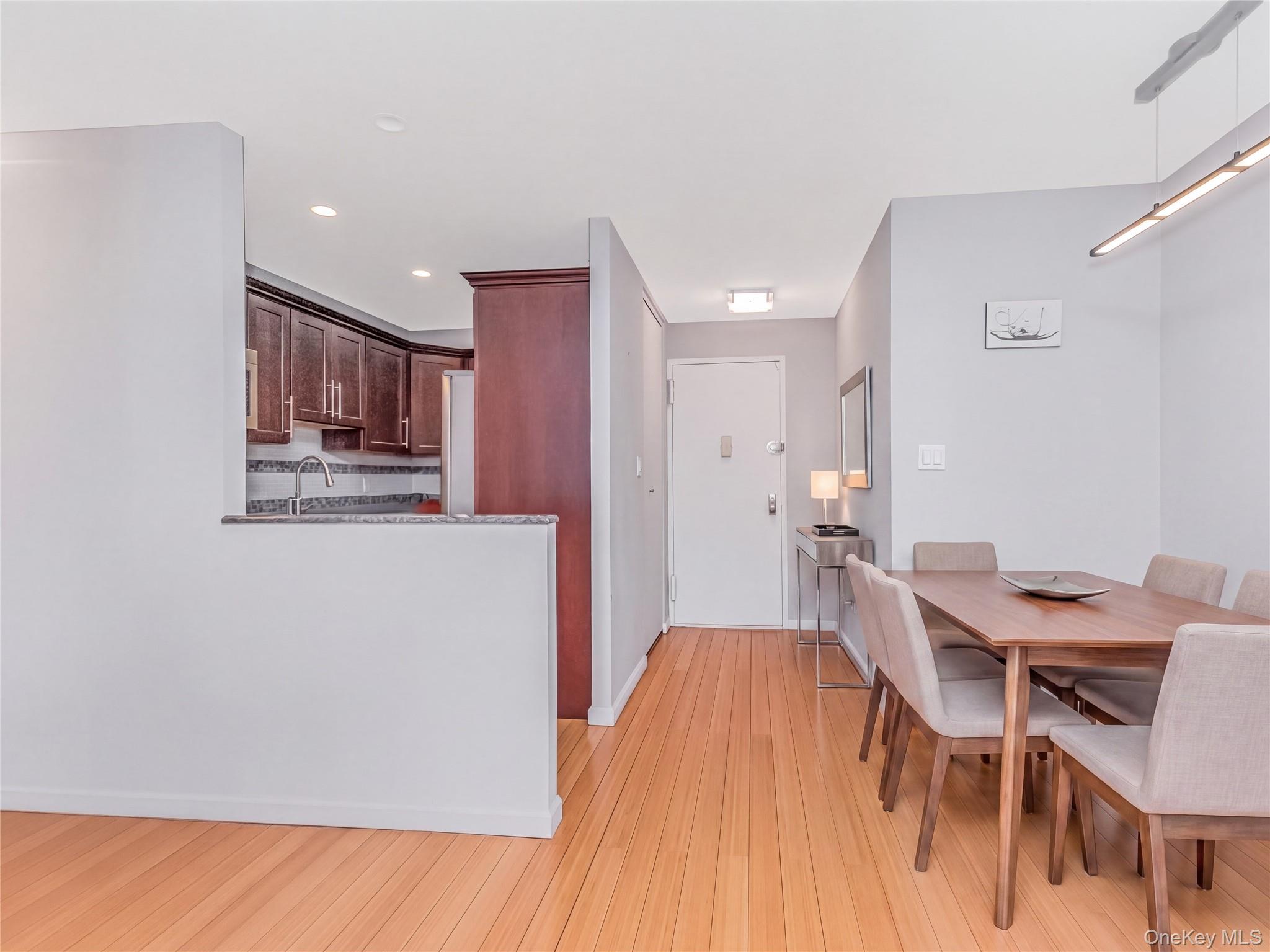 1874 Pelham Parkway S, Unit 4A photo 5