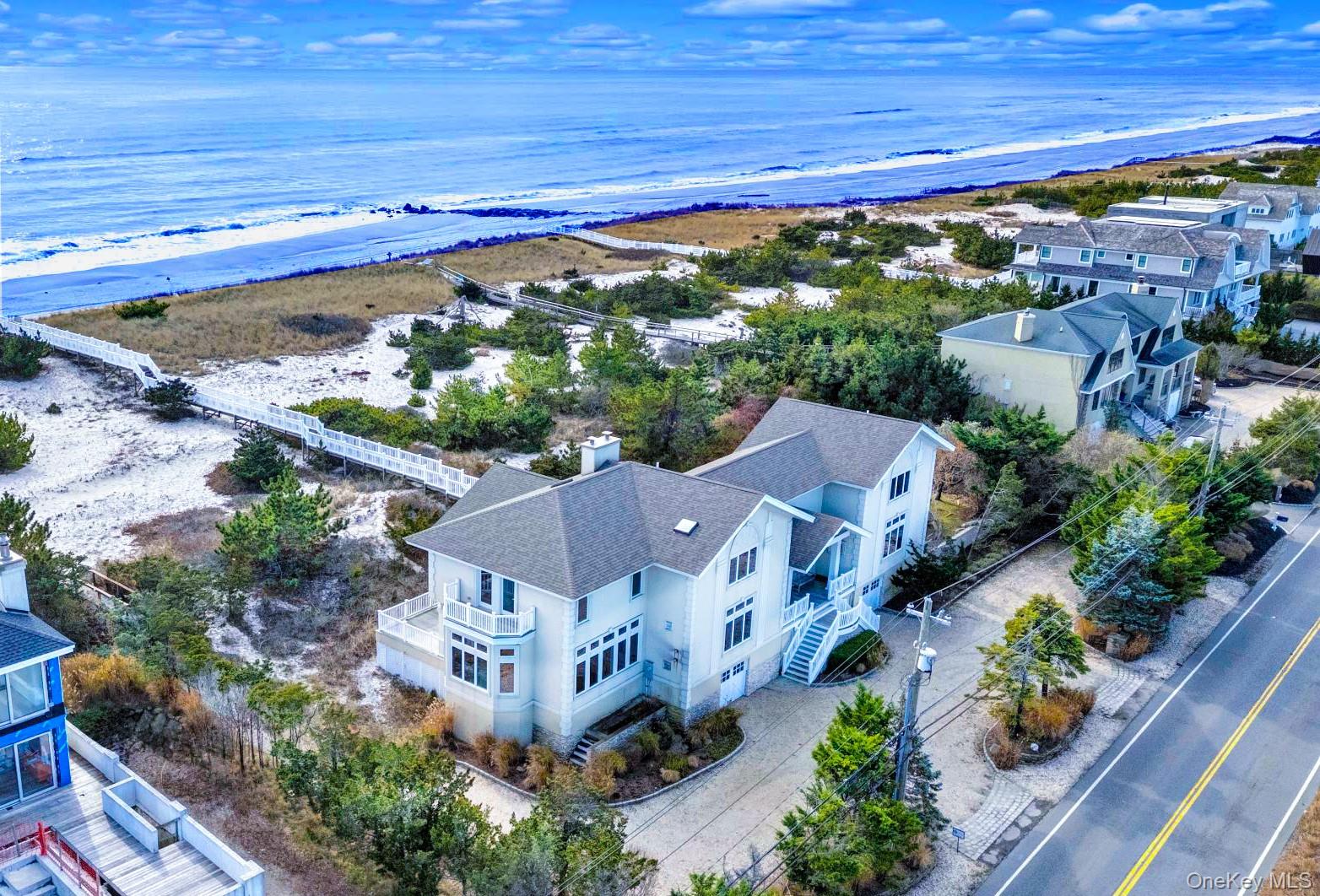 605 Dune Road – For Rent photo 2