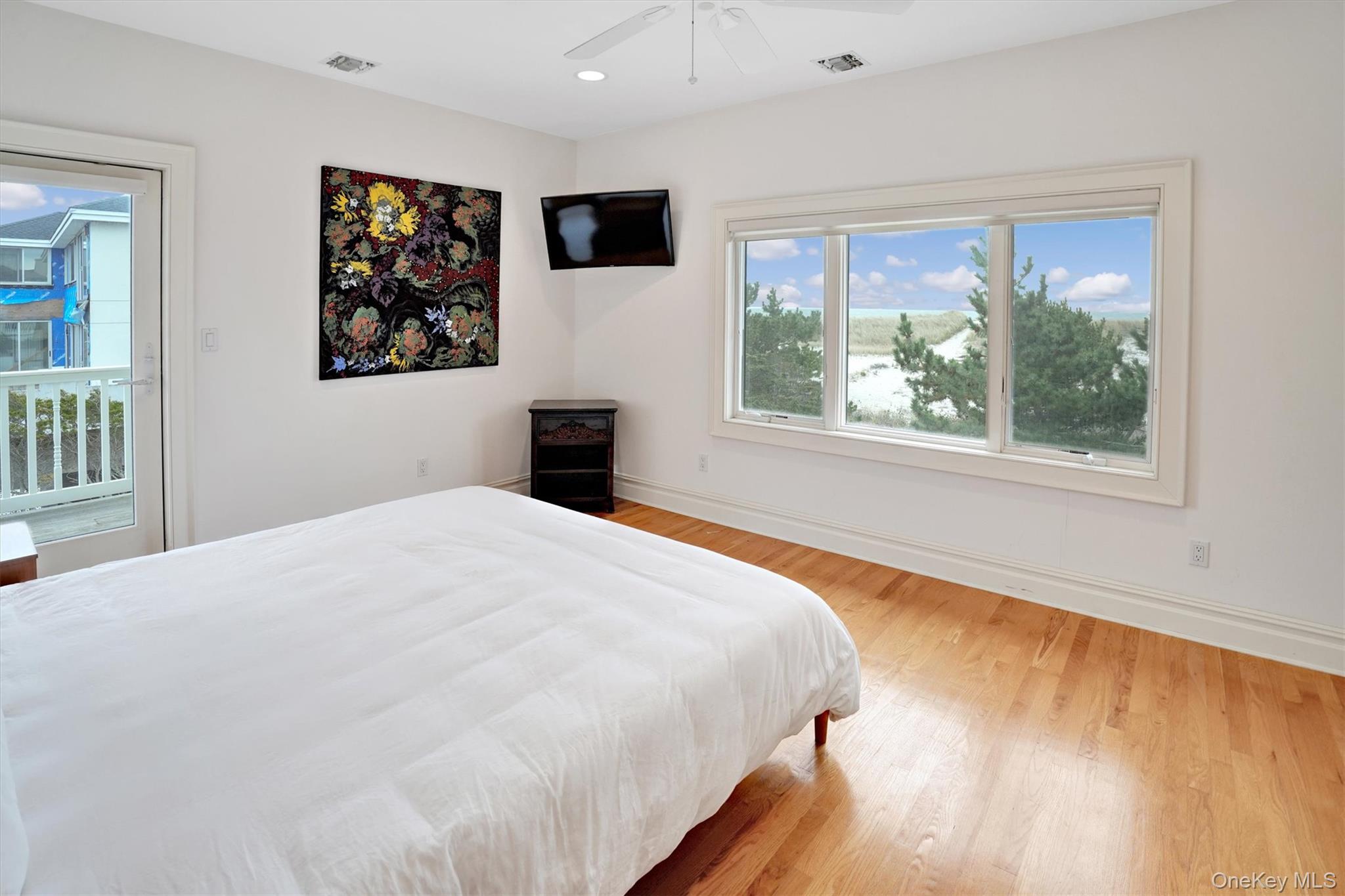 605 Dune Road – For Rent photo 25