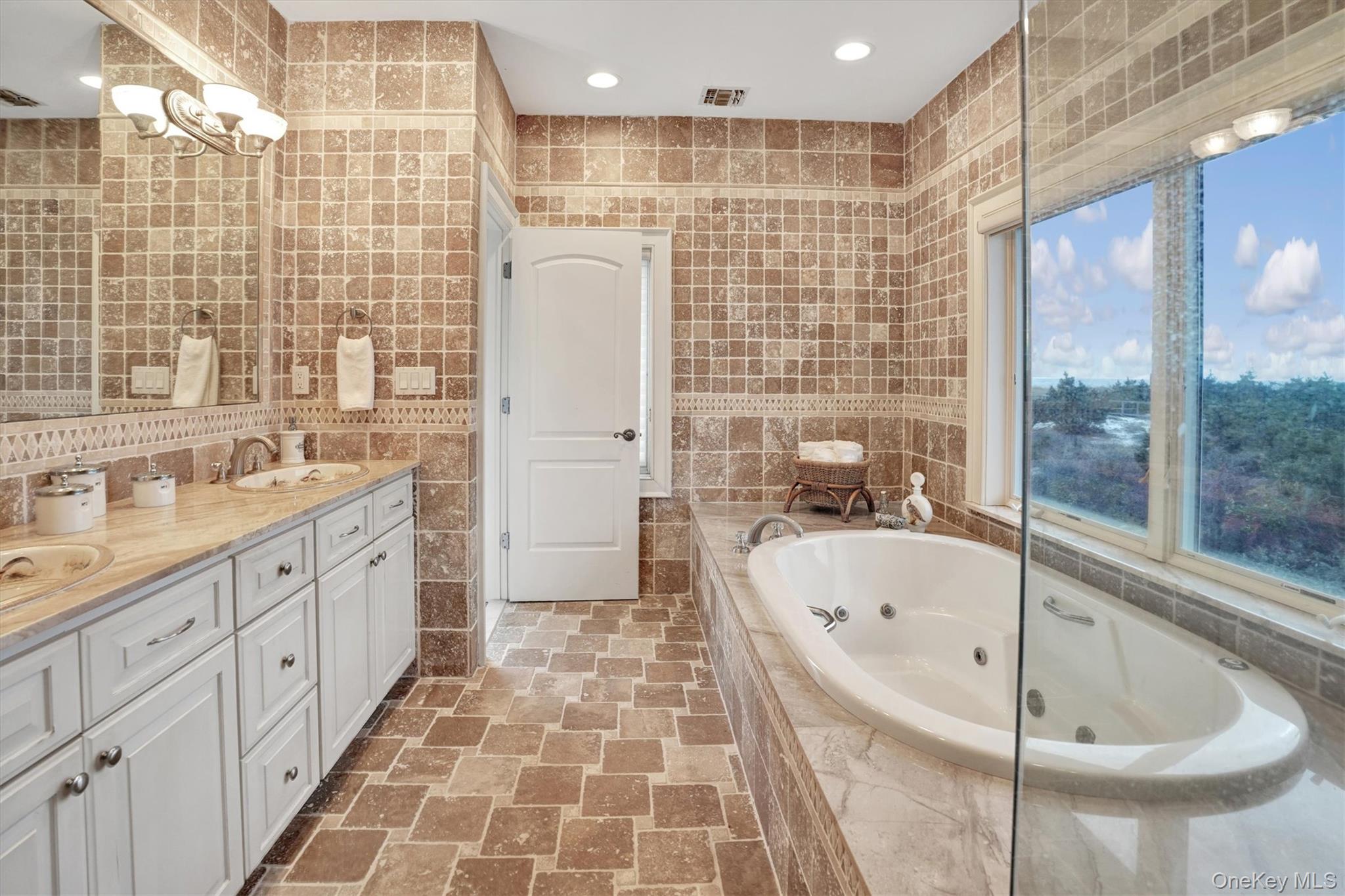 605 Dune Road – For Rent photo 21