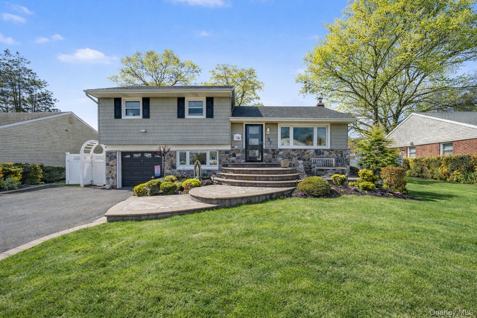 57 Richfield Street – For Sale