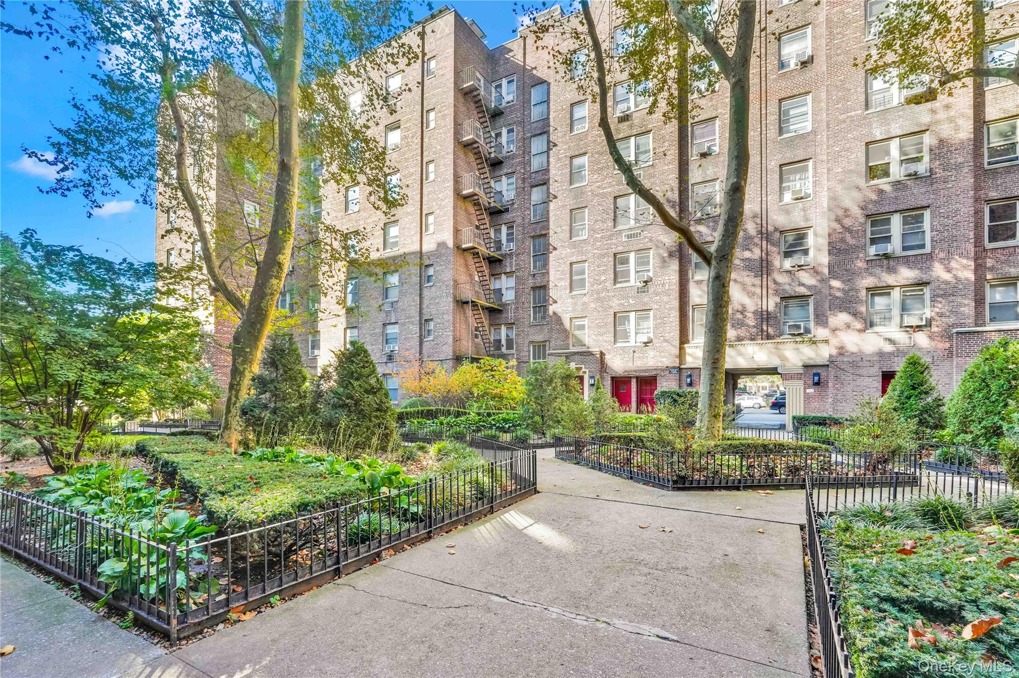 48-50 44th Street, Unit E4