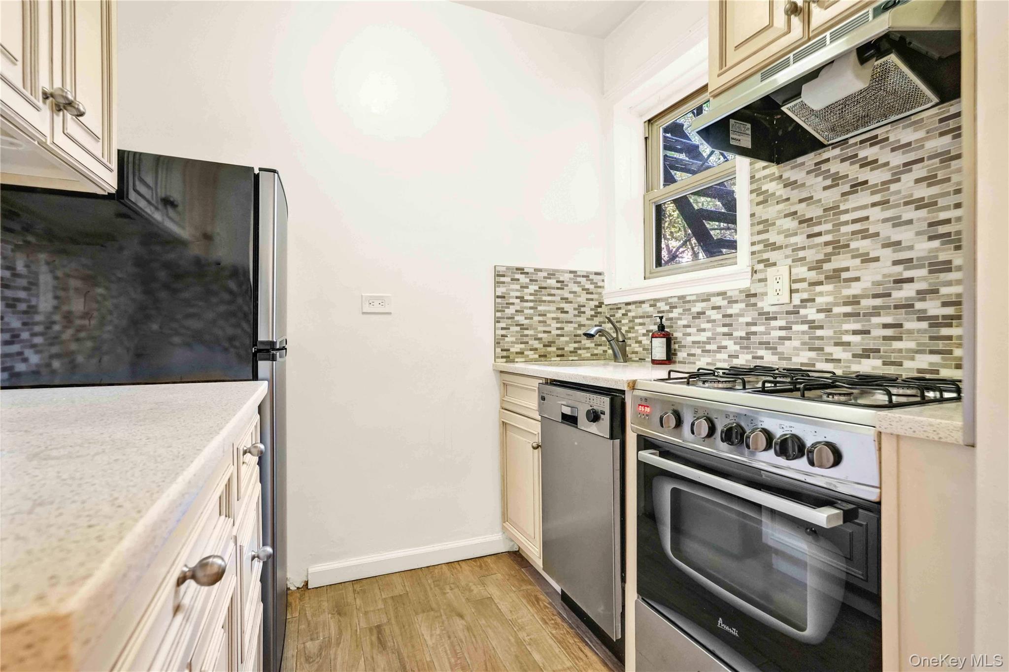 48-50 44th Street, Unit E4 photo 4