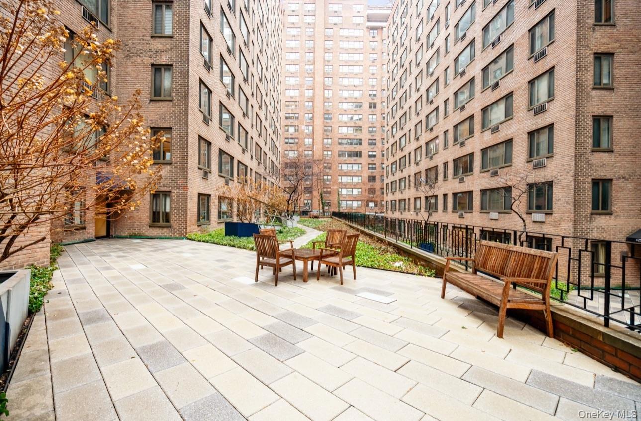 420 E 64th Street, Unit W8F photo 10
