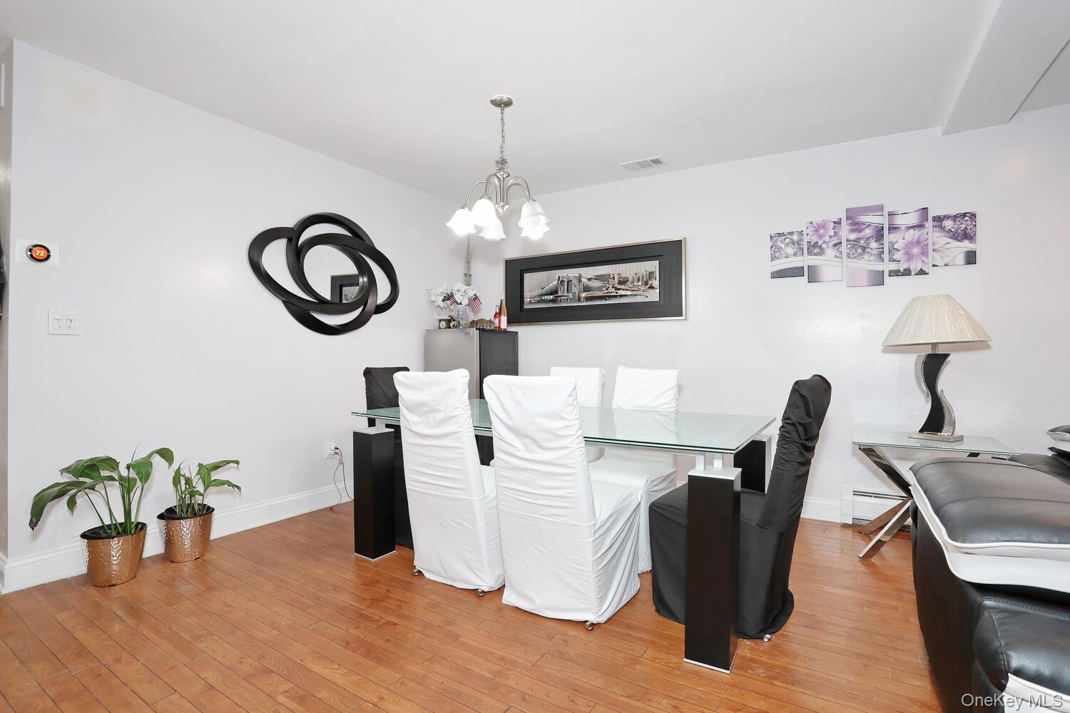 65 Buckingham Court – For Sale photo 3